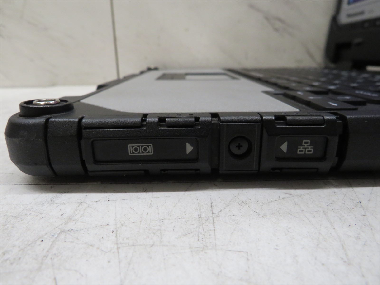 Panasonic Toughbook CF-33 Intel i5-10310U@1.7GHz 16GB RAM Laptop 4680Hrs