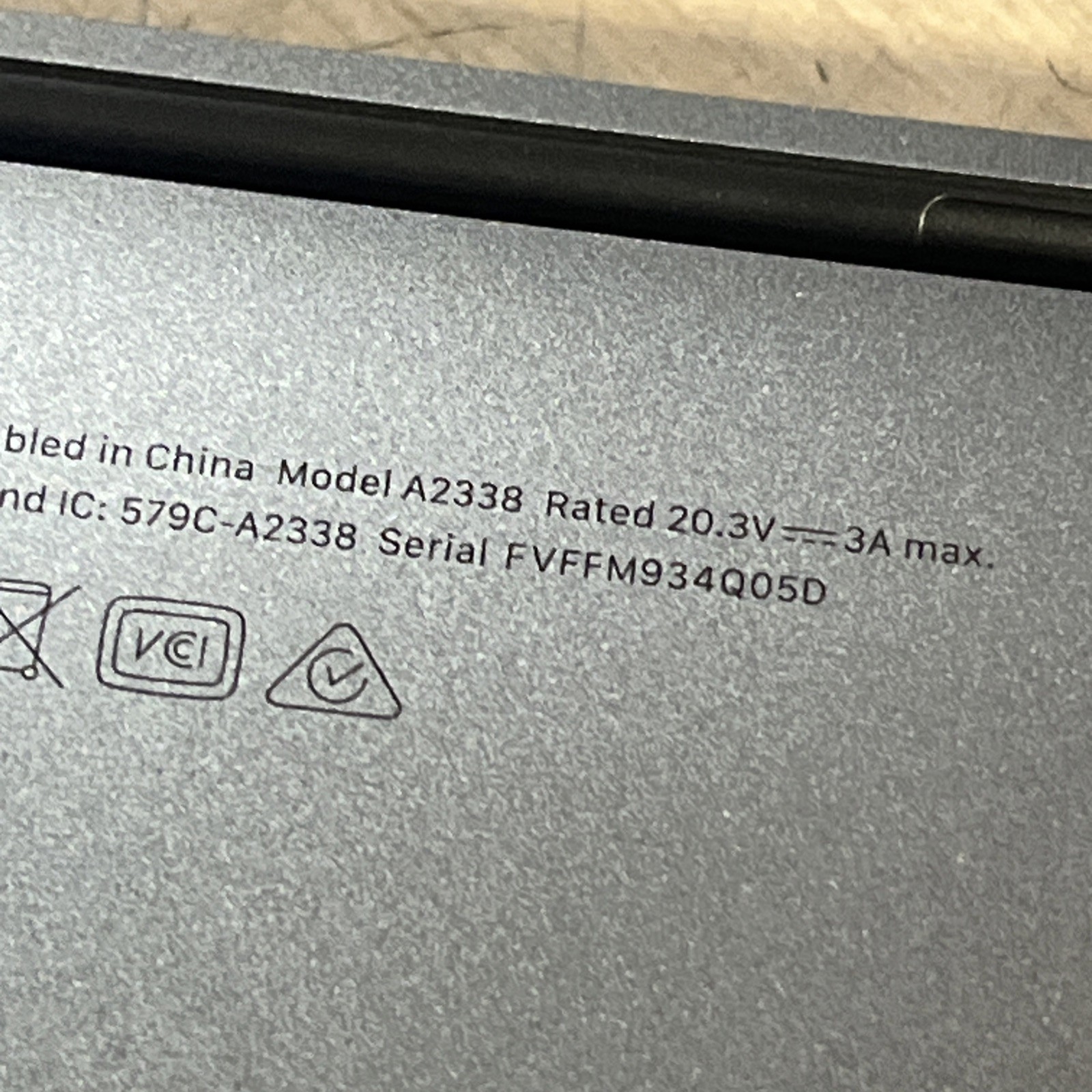 APPLE MACBOOK PRO “M1″ 8 CPU/8 GPU 13” 3.2GHZ 8GB RAM 256SSD