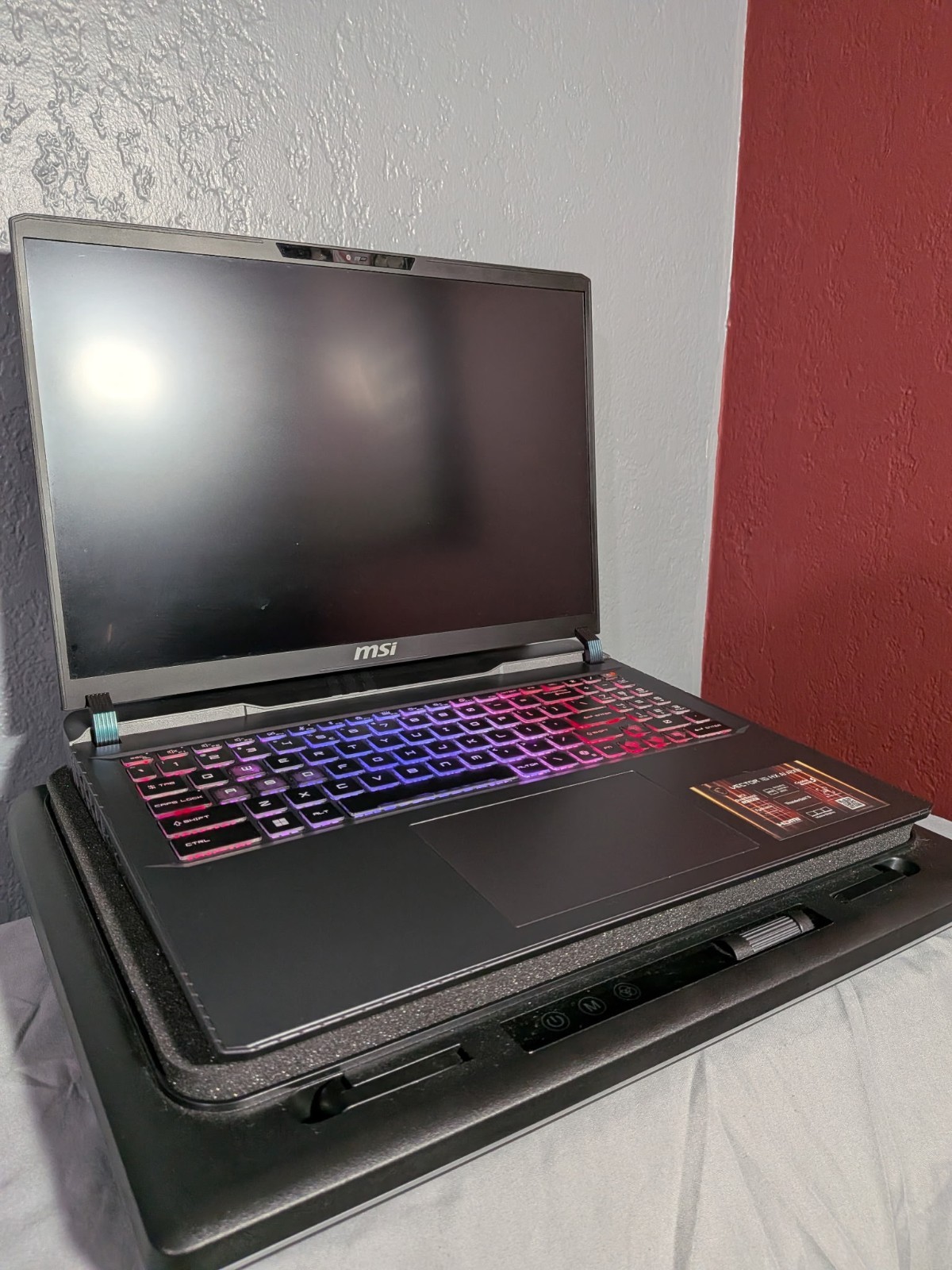 MSI Vector 16 HX AI A2XW 16″ Core Ultra 9 32GB 1TB SSD RTX 5070 TI