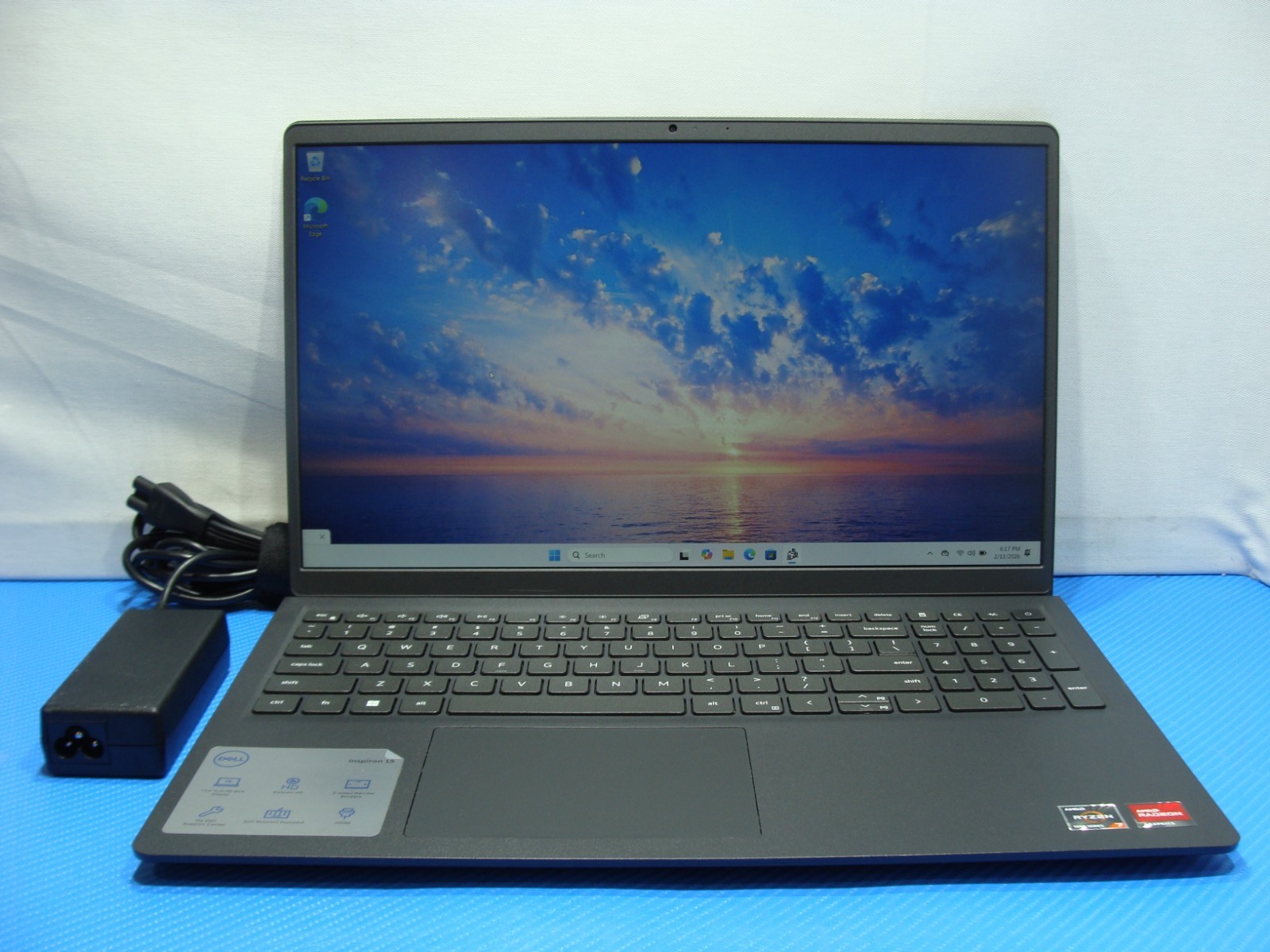 Dell Inspiron 15 3525 15.6”FHD 120hz AMD Ryzen 7 5700U 1.8GHz 16GB 1TB +Charger