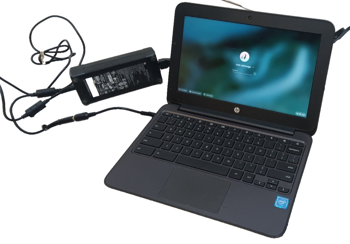 HP Chromebook 11 G4 N2840 2.16GHz 16GB EMMC 4GB RAM BB Engravings good battery