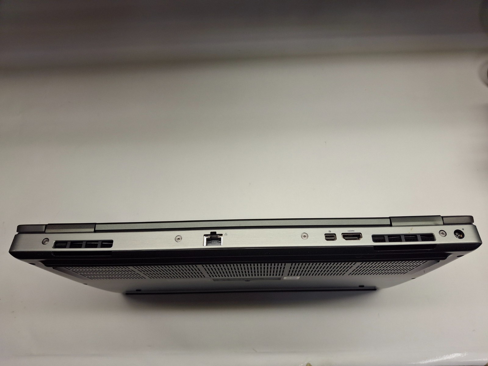 Dell Precision 7540 15.6″ Laptop Core i7-9750H 16GB RAM 256GB SSD Webcam T2000