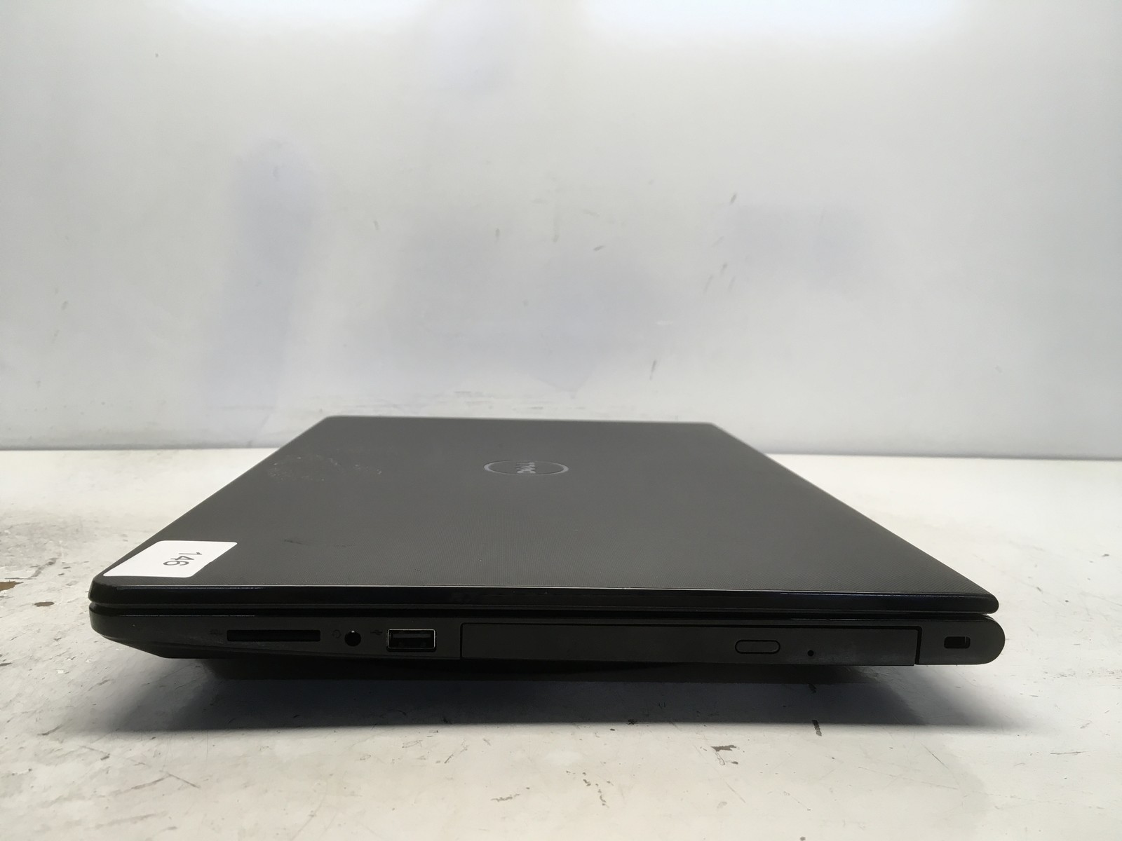 Dell Inspiron 15-3567 Intel i5-7200U 2.5GHz 8 GB NO HDD No Batt