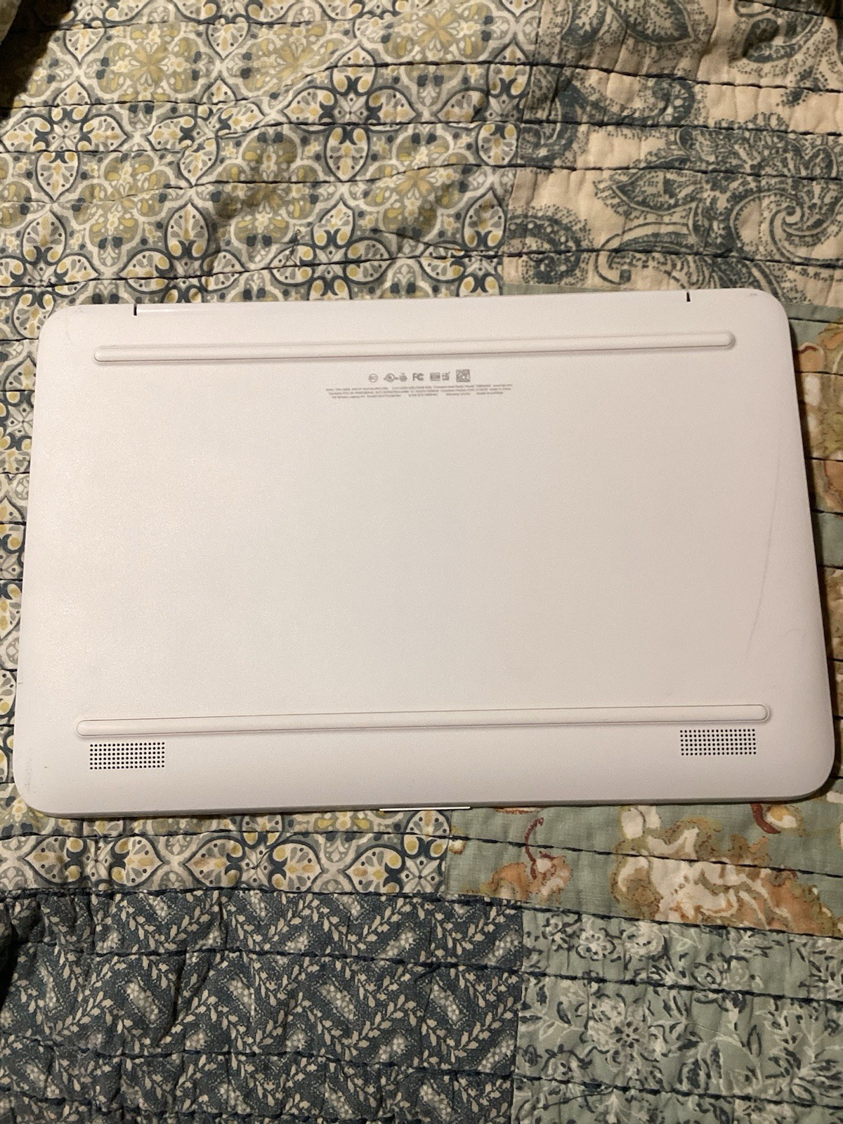 HP Stream 14″ Intel Celeron N3060 1.60GHz 4GB RAM w/eMMC Storage Win11 White