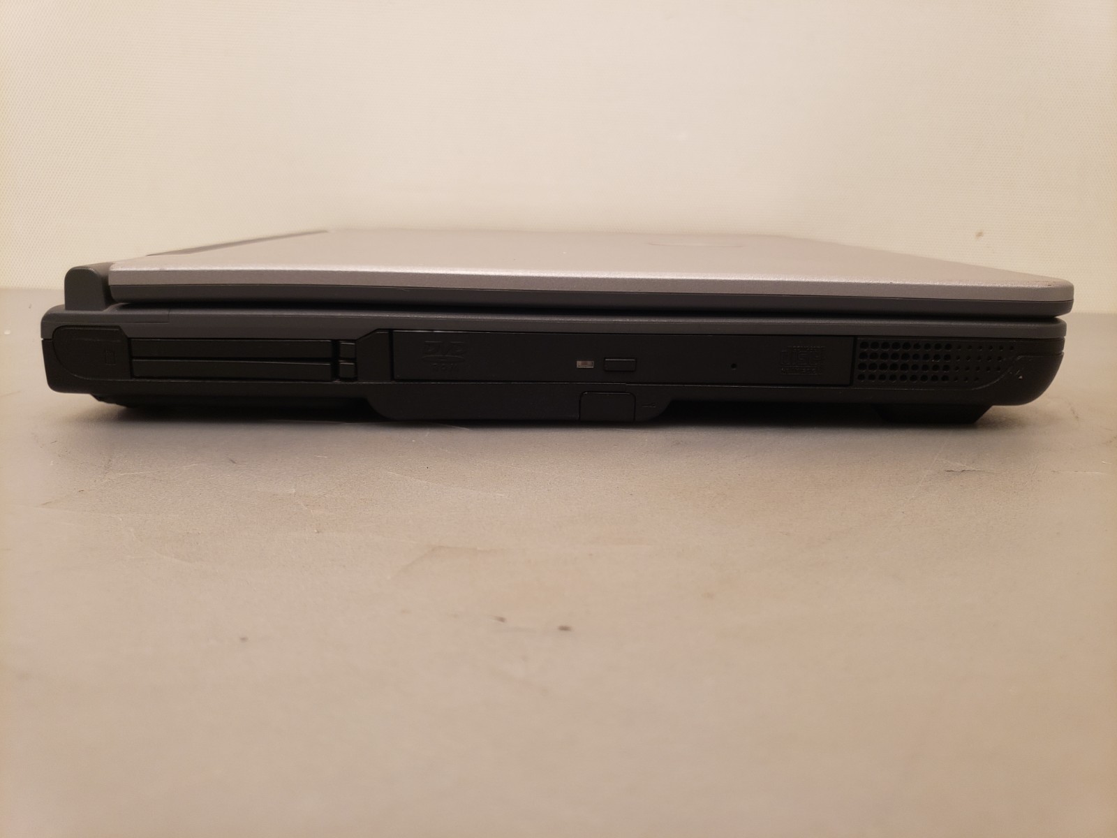 Vintage Acer TravelMate 240 Laptop 15″ Celeron 2.52GHz 512MB 100GB WinXP *Nice