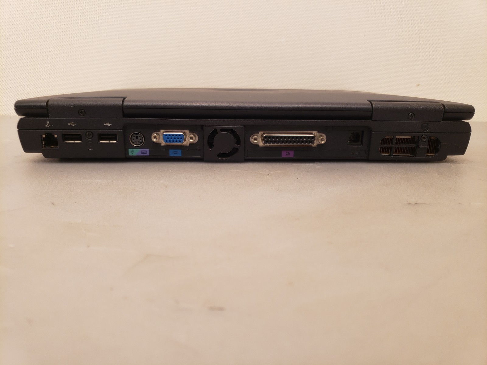 Vintage Dell Inspiron 2650 Intel Pentium 4 256MB 30GB WinXP Laptop AS-IS Read