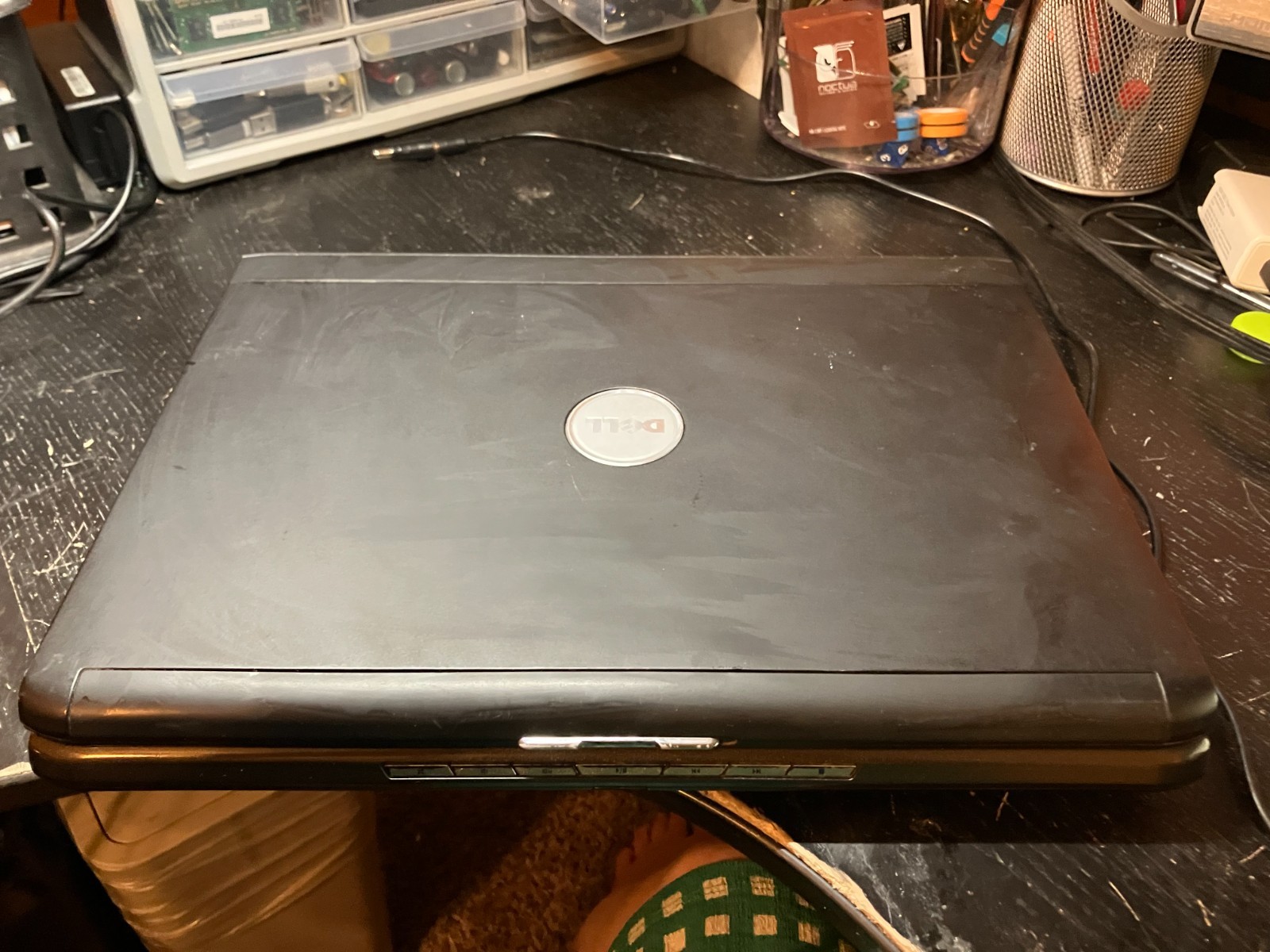 Dell Vostro 1500 Vintage Laptop 15″ C2D 1.4GHz 4GB RAM 120GB SSD Win XP HD Wifi