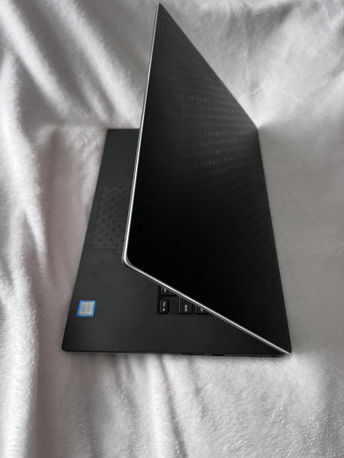 Dell XPS 15 9570 Laptop i9-8950HK 32 GB RAM 1 TB NVME GTX 1050Ti 15.6in 4K Touch