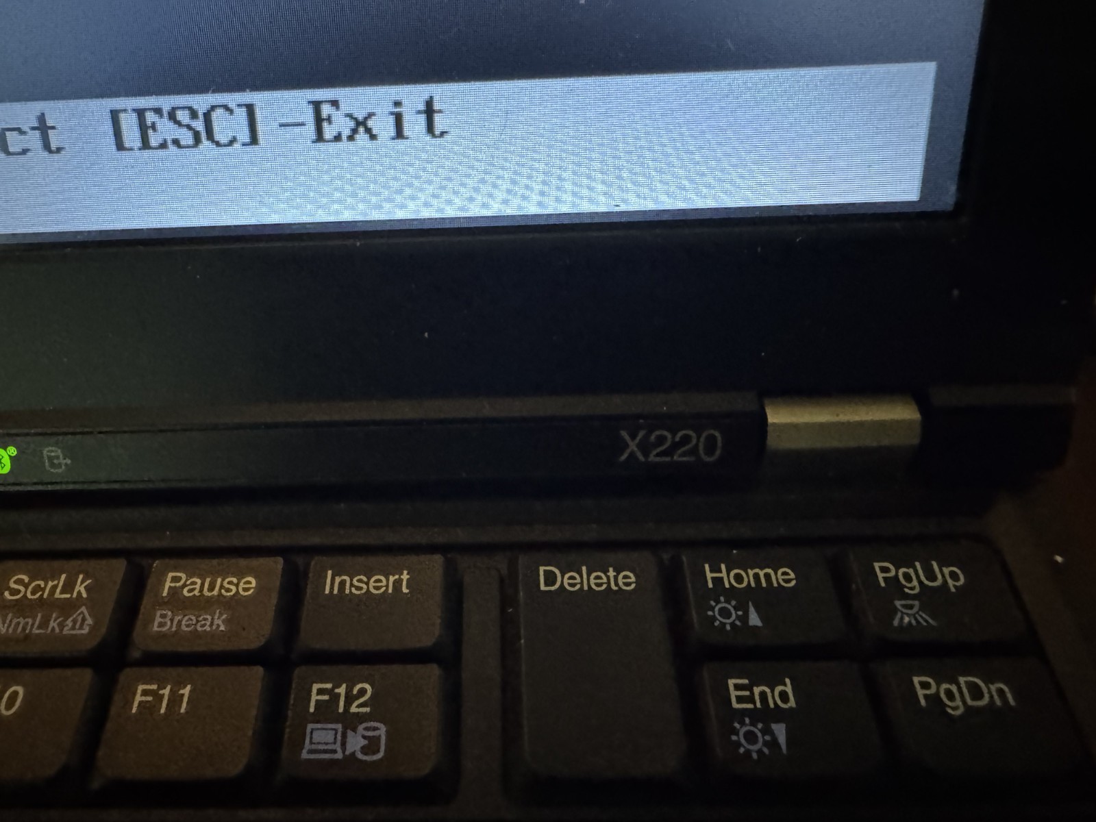 Lenovo ThinkPad X220 12.5in. Intel Core i5 2nd Gen., 2.5GHz, 4GB) NO HARD DRIVE
