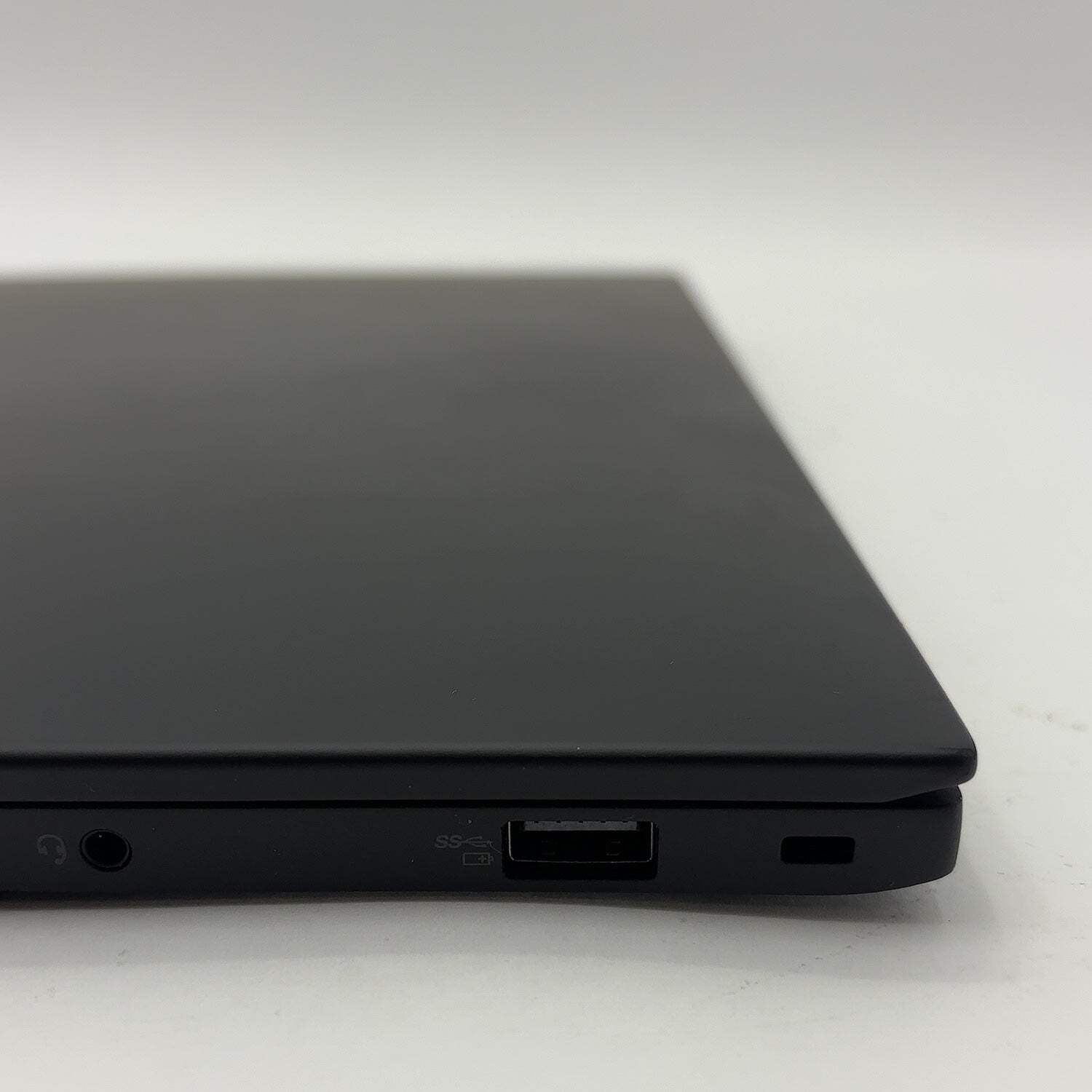 Lenovo ThinkPad X1 Carbon Gen 9 20XW004RUS 14″ i7-1185G7 16GB RAM 512GB SSD