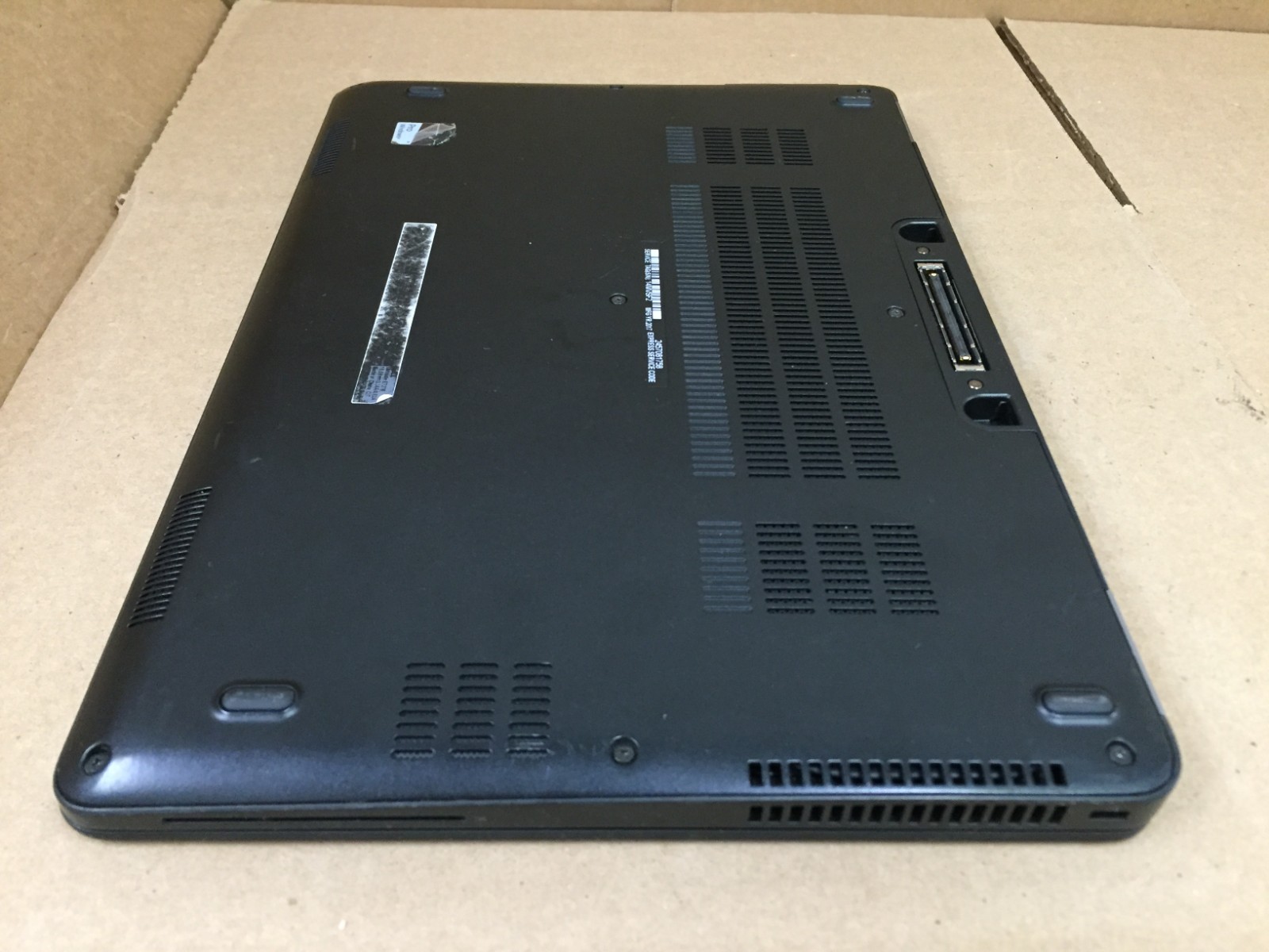 DELL Latitude E7270 12.5″ FHD Laptop Core i7-6600U @2.60GHz 8GB RAM 256GB SSD