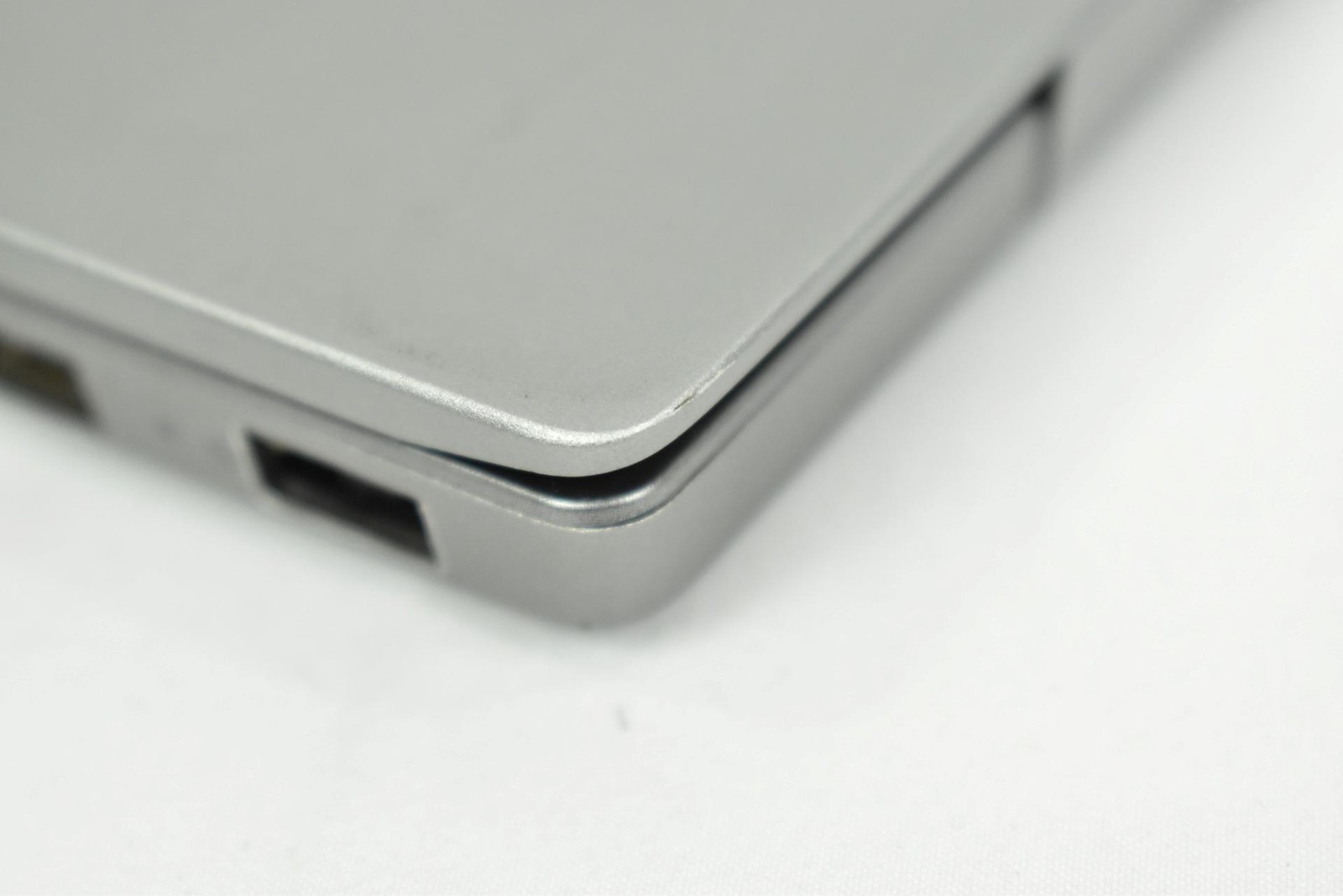 Lenovo Thinkbook 14-IML i5-10210U 1.6GHz 8GB 256GB SSD No OS *See Issues*