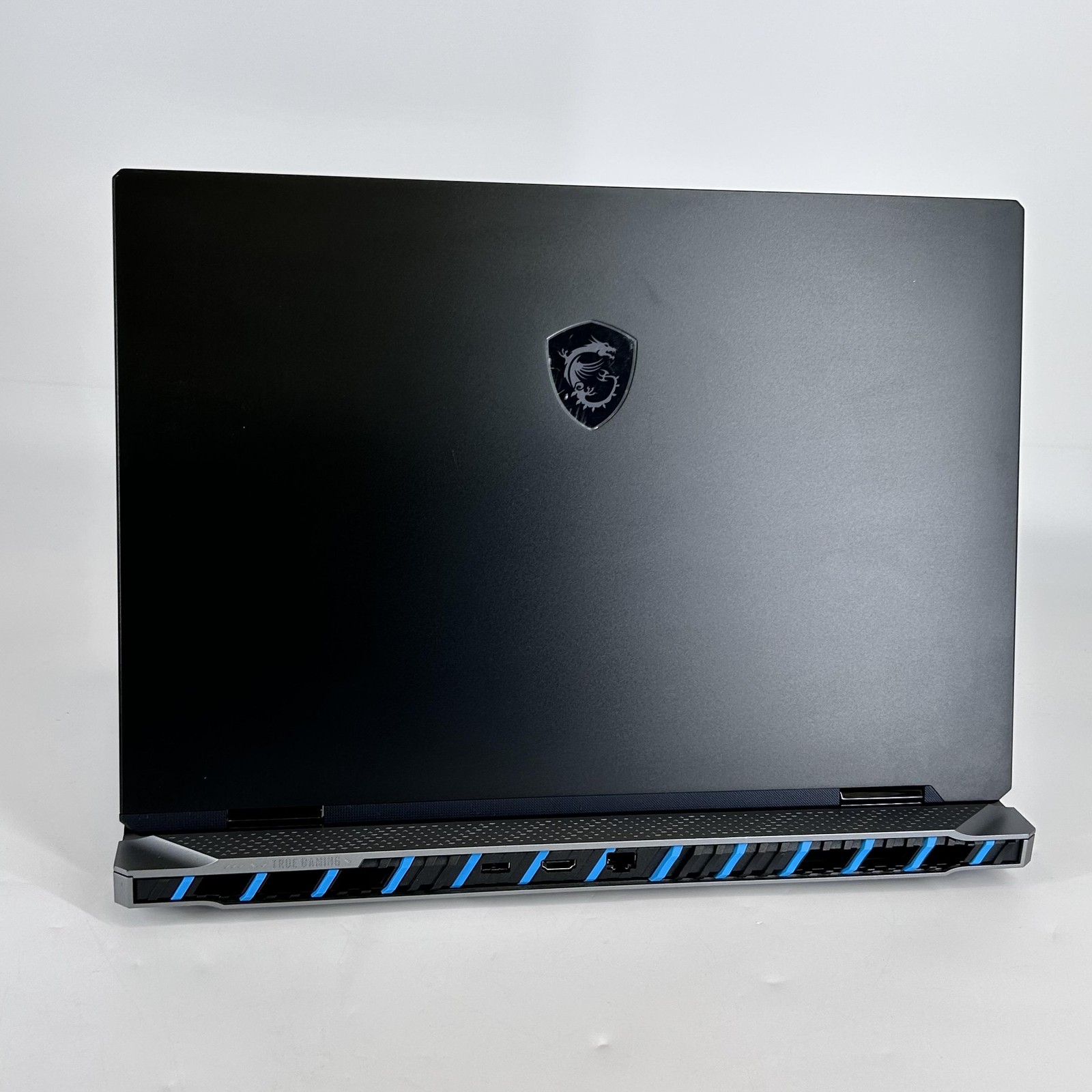 MSI Titan 18 HX UHD+ 2.2 GHz i9-14900HX 64GB 4TB RTX 4090 BOARD-CASE MISMATCH