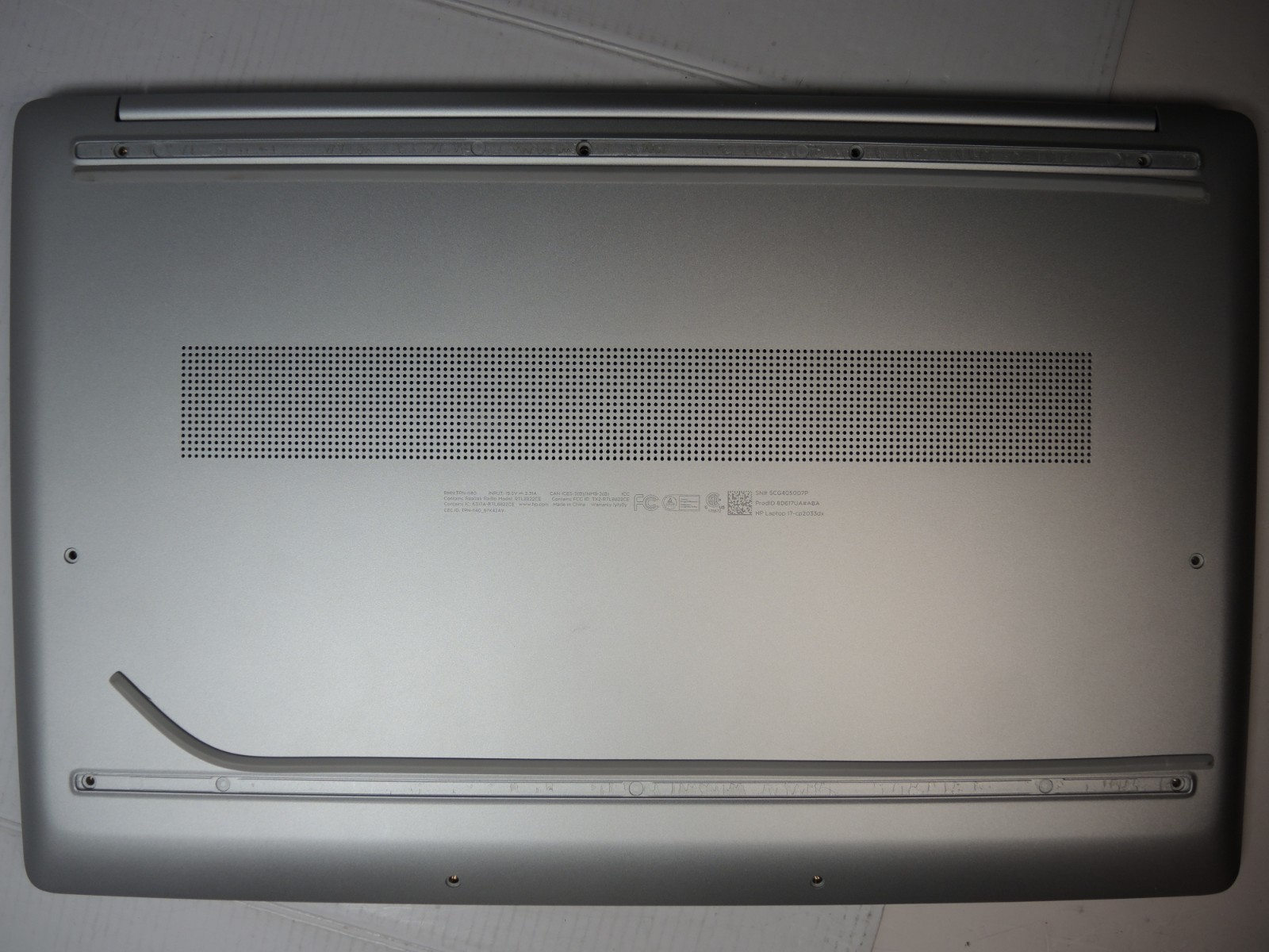 HP 17″ Laptop 17-cp2033dx | Ryzen 3 8GB | DEAD For Parts Repair “AS-IS” No SSD