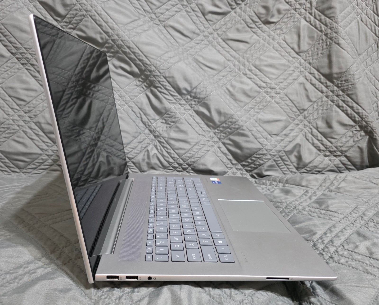 HP 17″ Touchscreen Laptop | Intel Core i7-13700H | 16GB RAM | 512GB SSD | Win 11