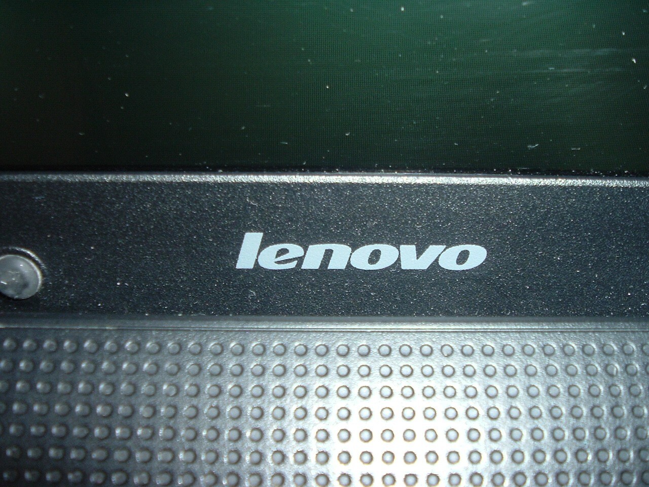 Lenovo G560 Laptop As Is Non Working For Parts w/ Power Adaptor & Owner Manuals