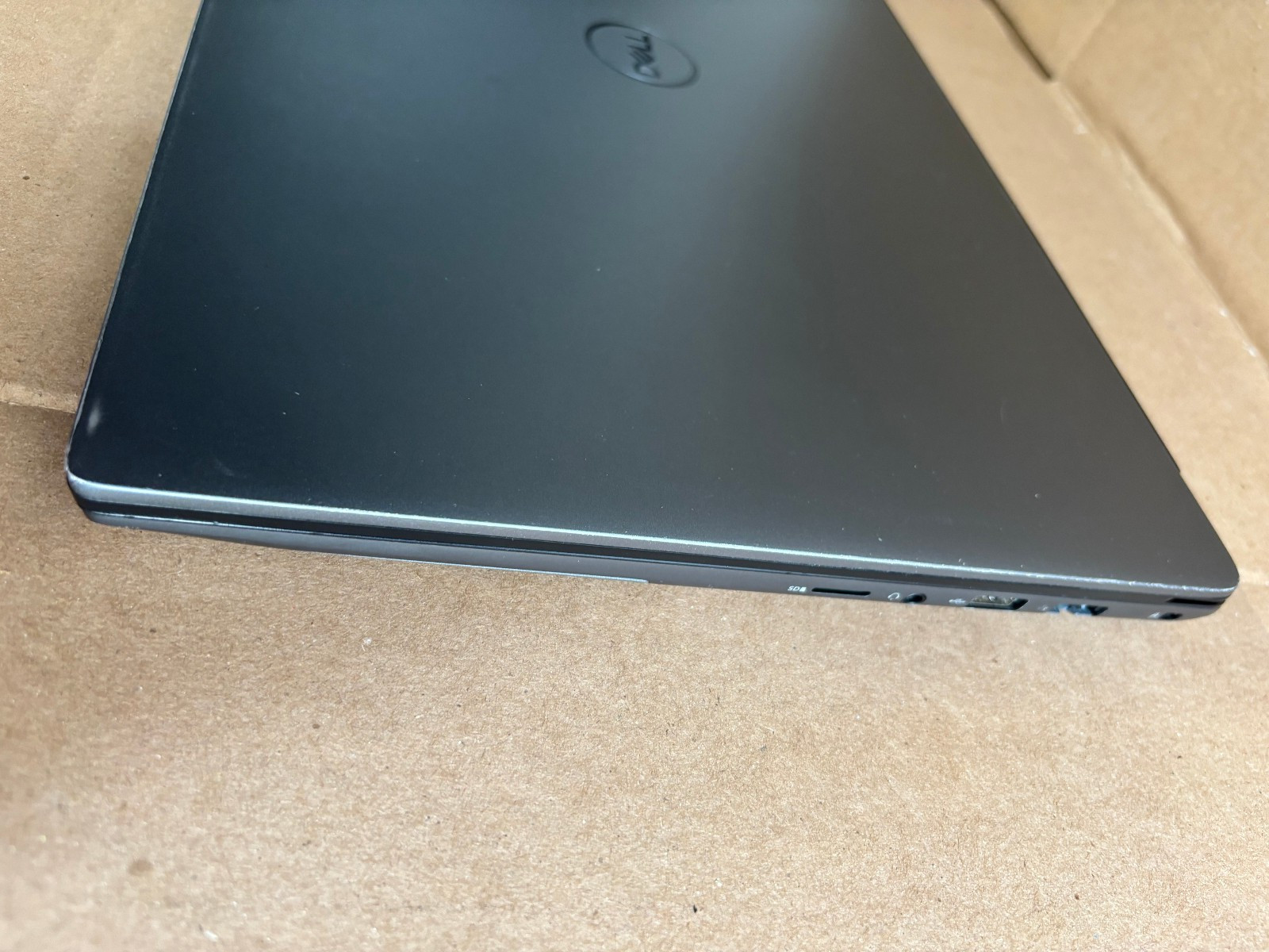 DELL VOSTRO 5590 i7-10510U 1.80GHZ RAM 16GB NVME 512GB SEE THE PHOTO MX 250 2GB