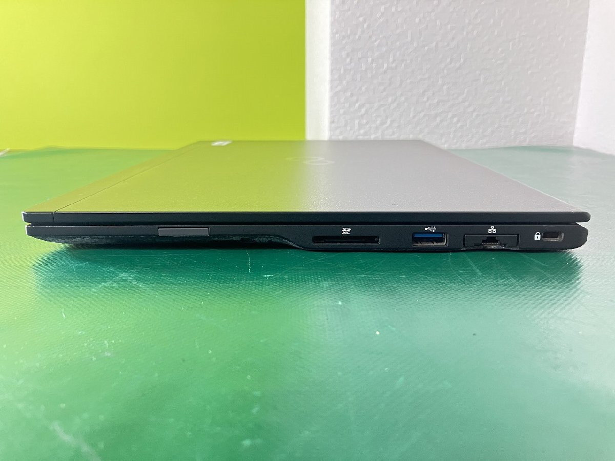 Fujitsu LIFEBOOK U939/B Screen bottom defective HDMI usable i5-8365U CPU SSD128G