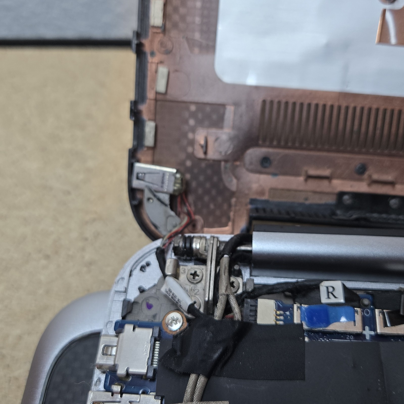 (2) Dell XPS 12 9Q23 i7-3537U 2GHz | 8GB | Dead – Parts