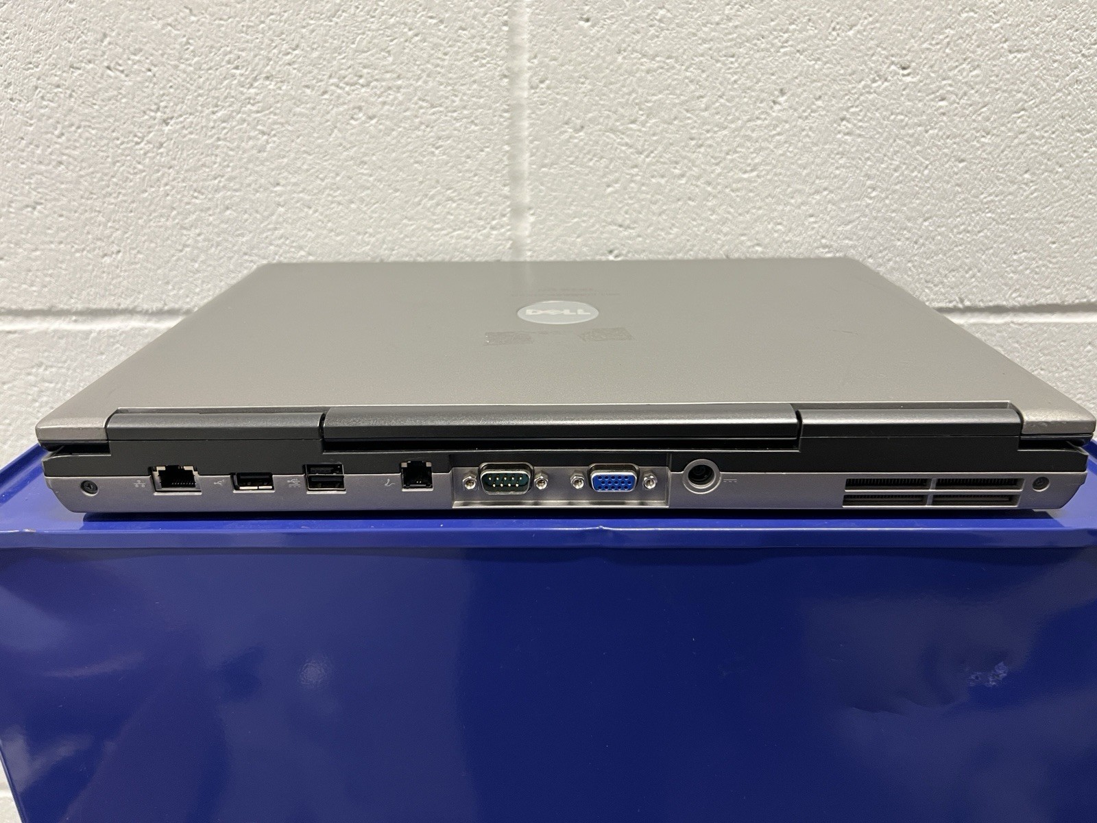 DELL LATITUDE D820 Core 2 Duo 1GB RAM 120GB HDD NVIDIA WINDOWS XP Serial Laptop