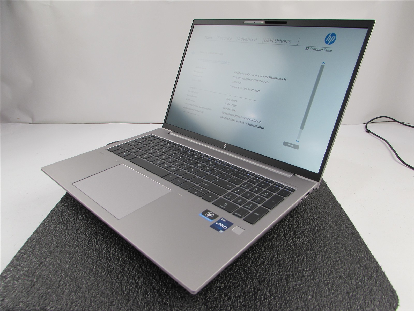 HP ZBOOK FIREFLY 16 (G9) 1920X1080 FHD I7-1265U 512GB SSD 16GB RAM NO O.S