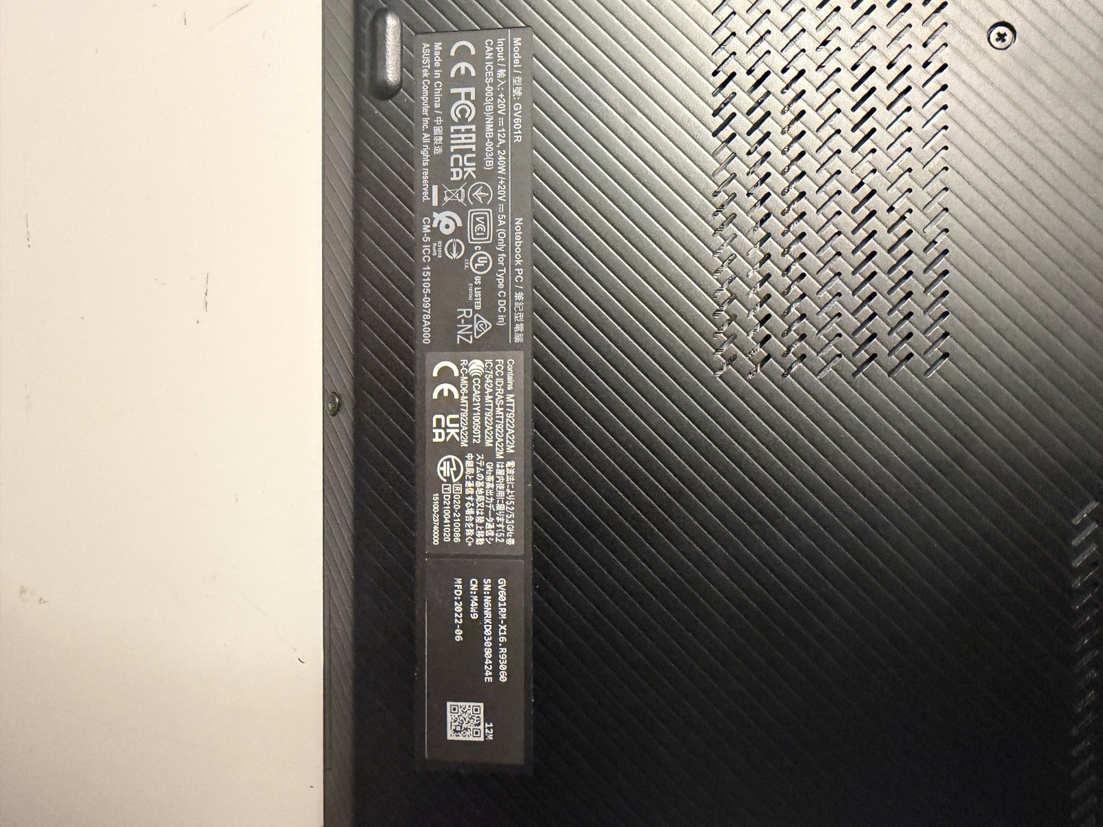 ASUS ROG Flow X16 GV601RM 16” Gaming Laptop Ryzen 9 6900HS RTX 3060 QHD 165Hz