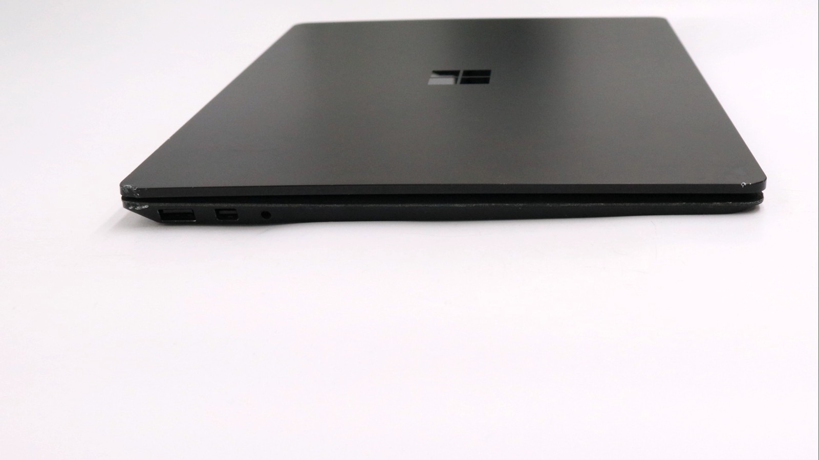 Microsoft corporation Surface Laptop 2 13″ i7-8650u 16GB 512GB – Very Good