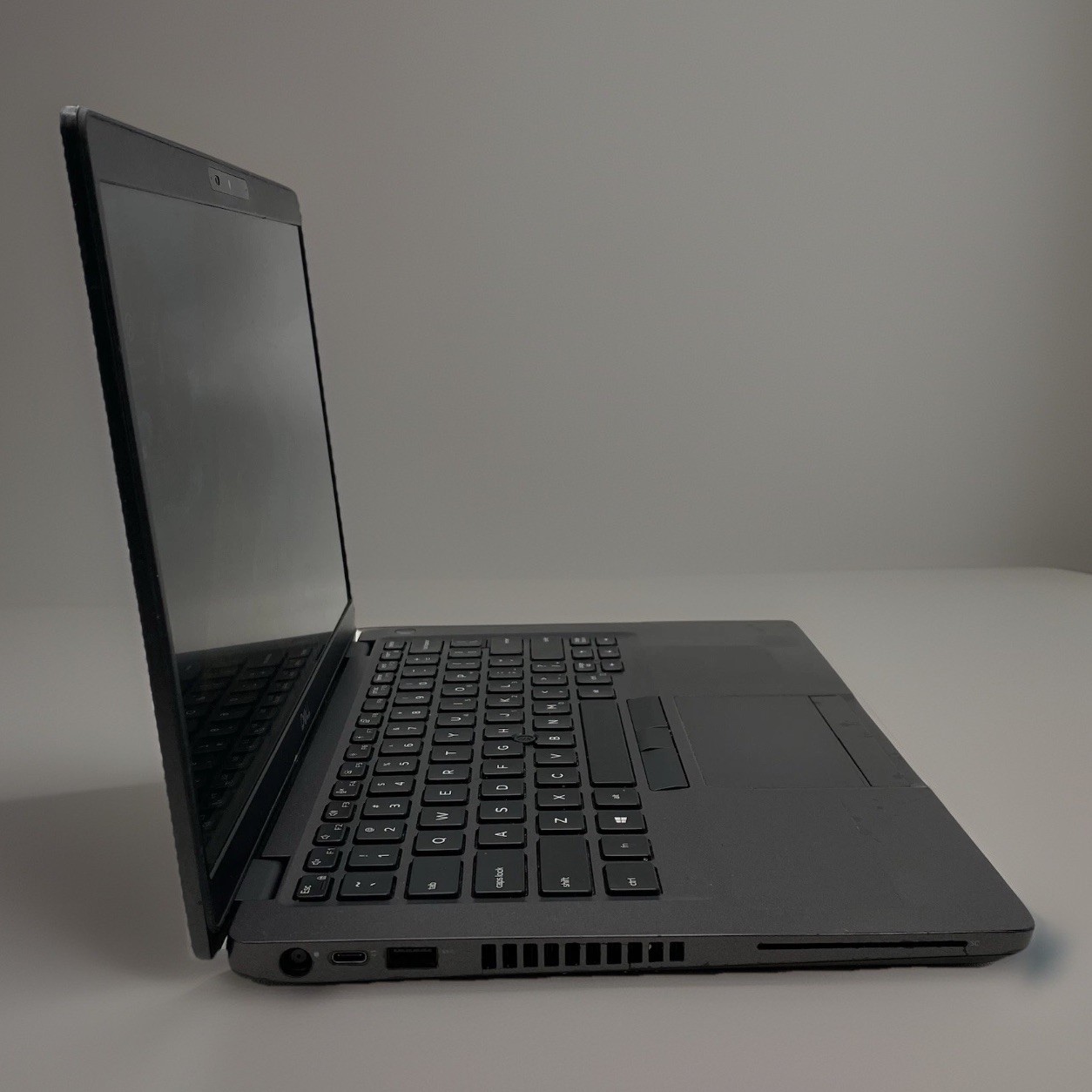 Dell Latitude 5400 Core i5-8365U @ 1.60GHz 256GB SSD 8GB RAM Windows 11 Pro