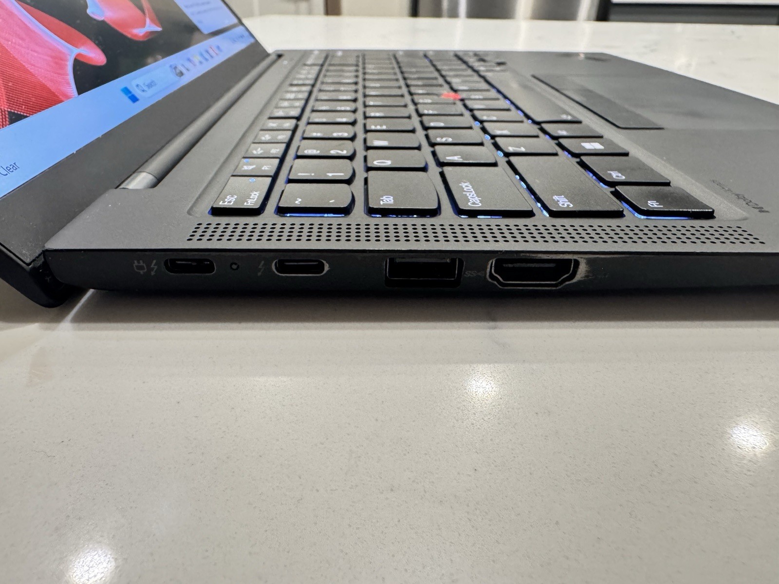 Lenovo Thinkpad X1 Carbon Gen 11 14″ i5-1335U 16GB DDR5 512GB SSD Win11Home Read