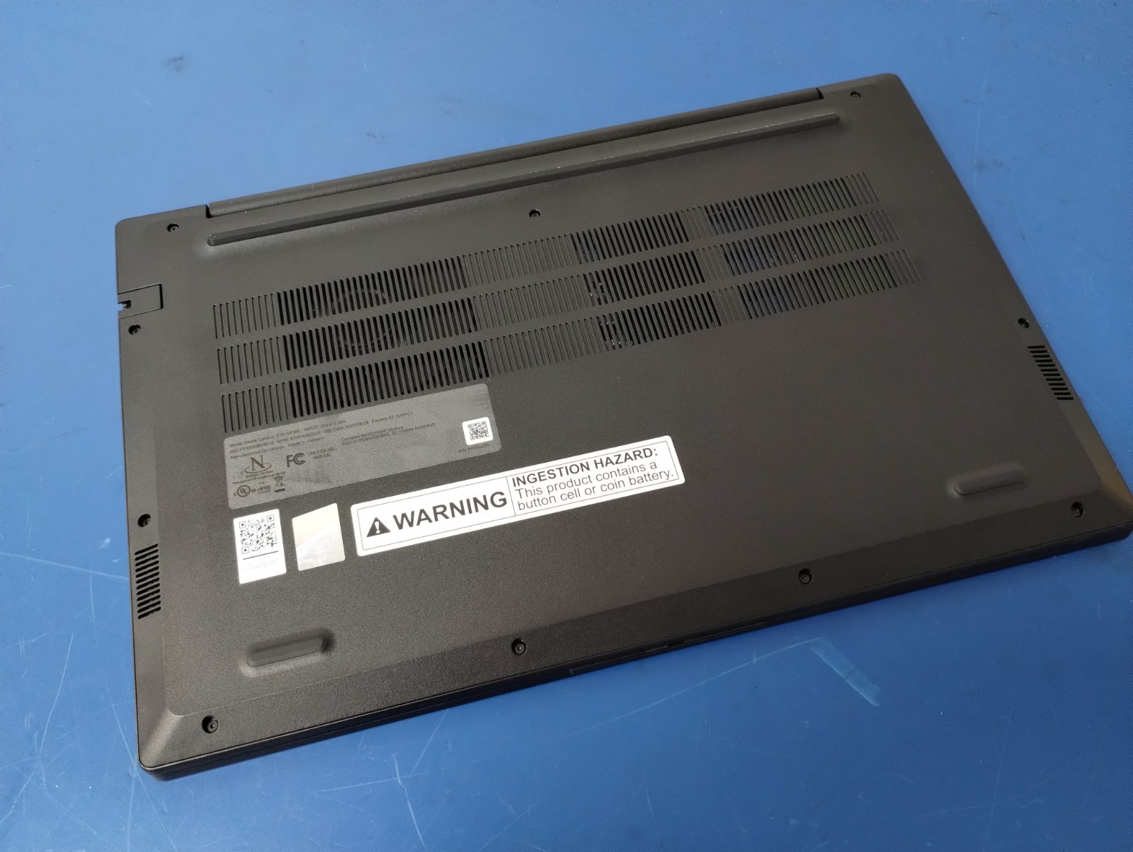 Lenovo V15 G5 IRL, Intel Core 7 240H, 2.50 GHz, 16 GB RAM, 1 TB NVMe SSD