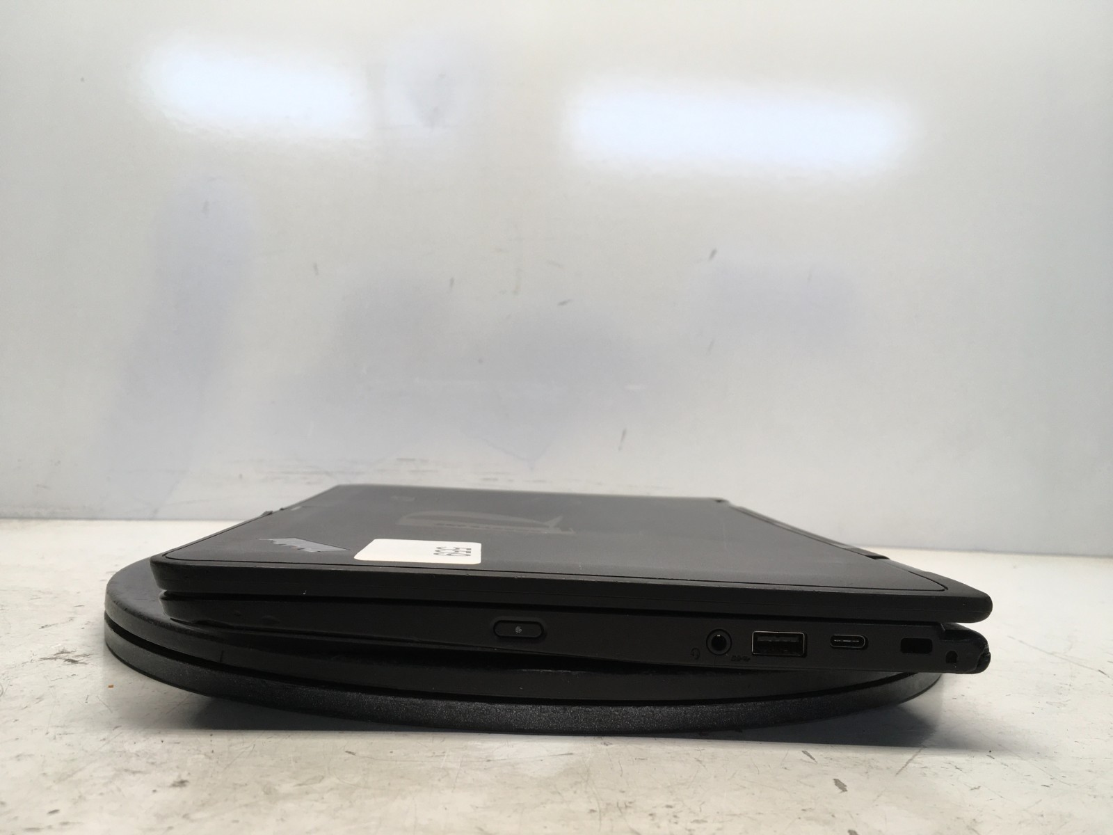 Lenovo ThinkPad 11E Intel Celeron N3450 1.1GHz 8 GB NO HDD – BIOS LOCKED
