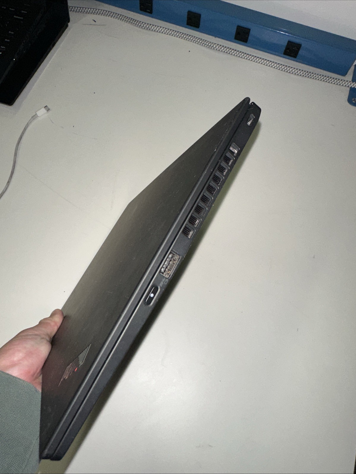 🚀 Lenovo ThinkPad X1 Carbon 7th Gen 14″ i7-8665U 16GB RAM 512GB SSD