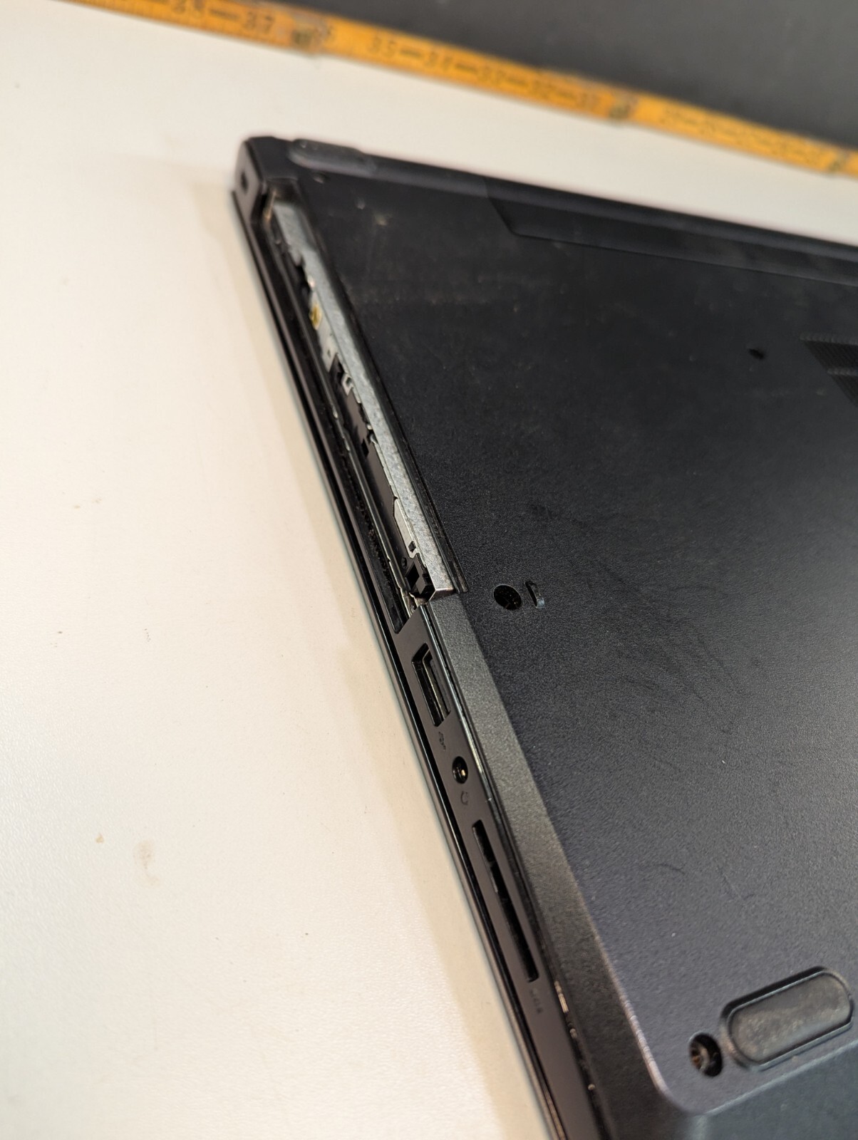 Dell Inspiron 15 Core i3 7th Gen – FOR PARTS #313