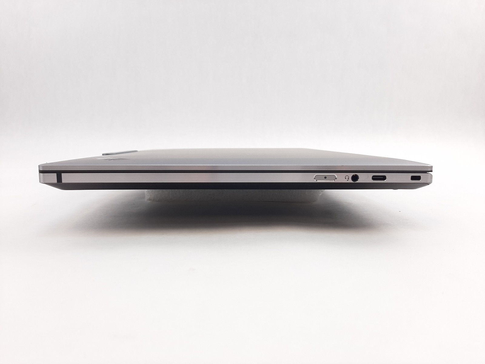 Lenovo ThinkPad Z16 Ryzen 5 PRO 6650H 3.30GHz 16GB RAM 512GB NVMe Case C3*16