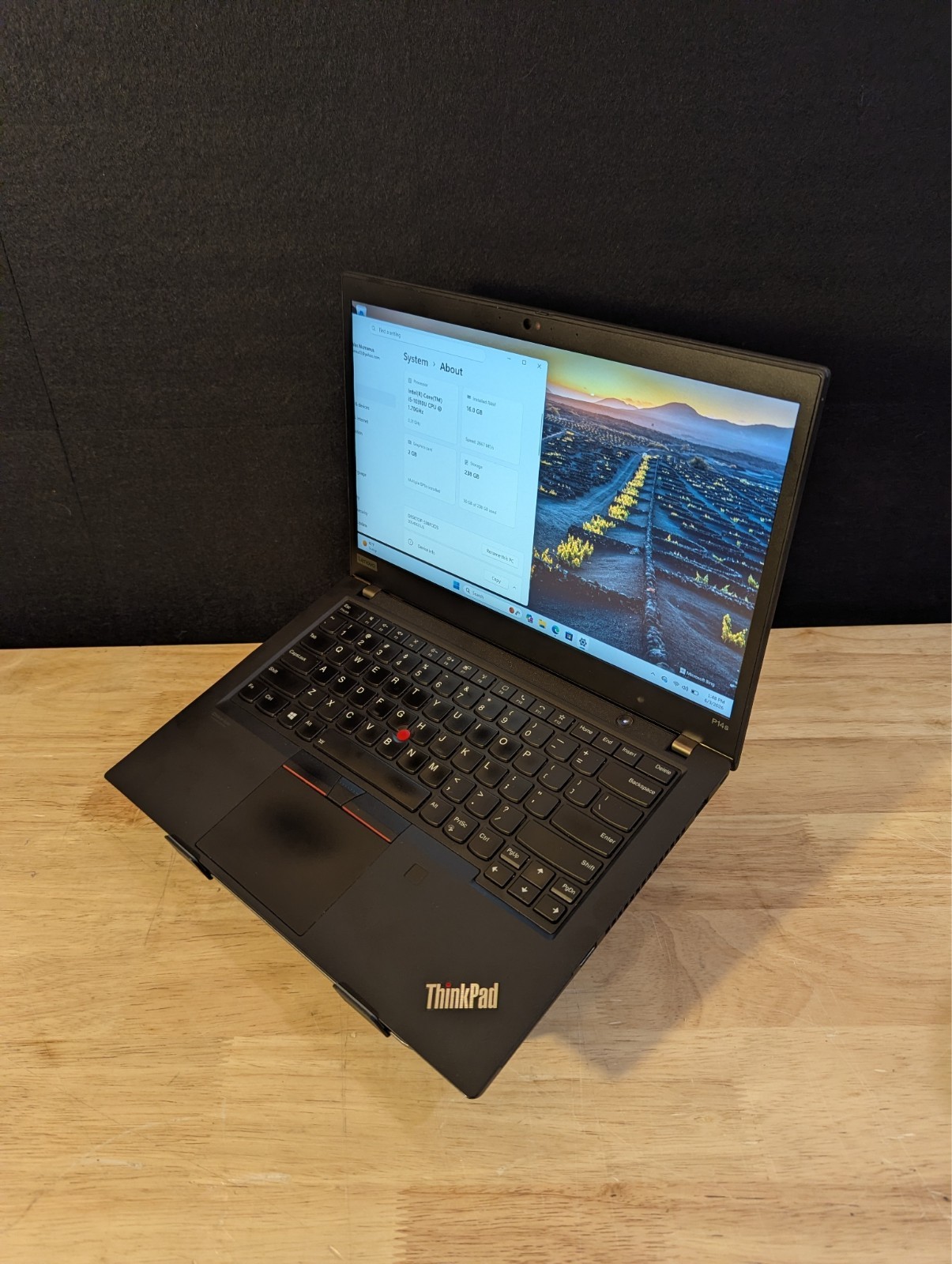 Lenovo Thinkpad P14s Gen 1 | i5-10310U | 256Gb | 16Gb | P520