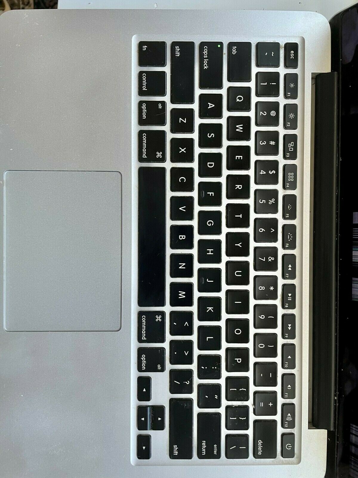Apple MacBook Pro A1502 13.3″ Laptop – MF843LL/A (Early 2015) (Broken Screen)