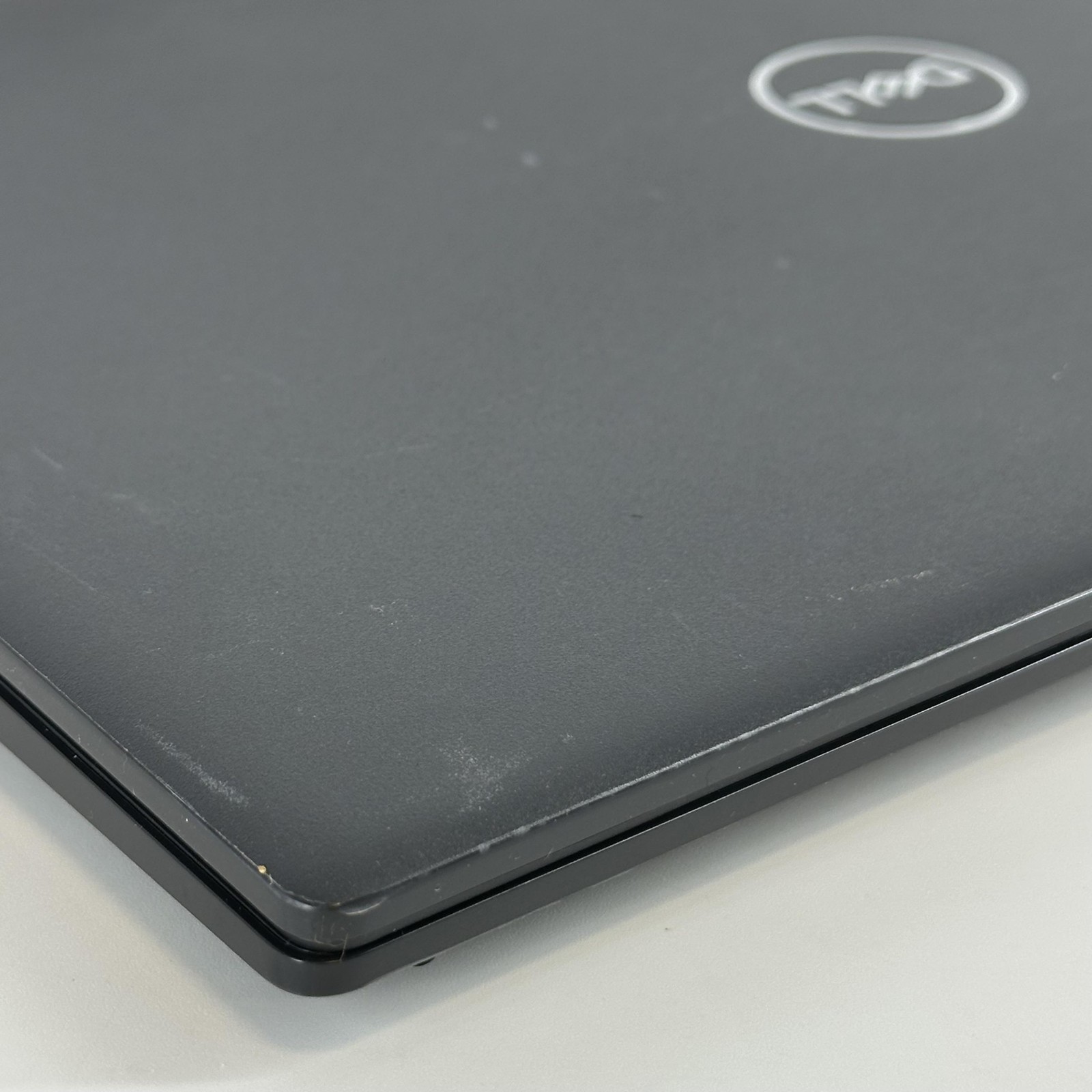 Dell Latitude 3510 15.6 Gray FHD i7-10510U 1.80GHz 16GB RAM 256GB SSD Good