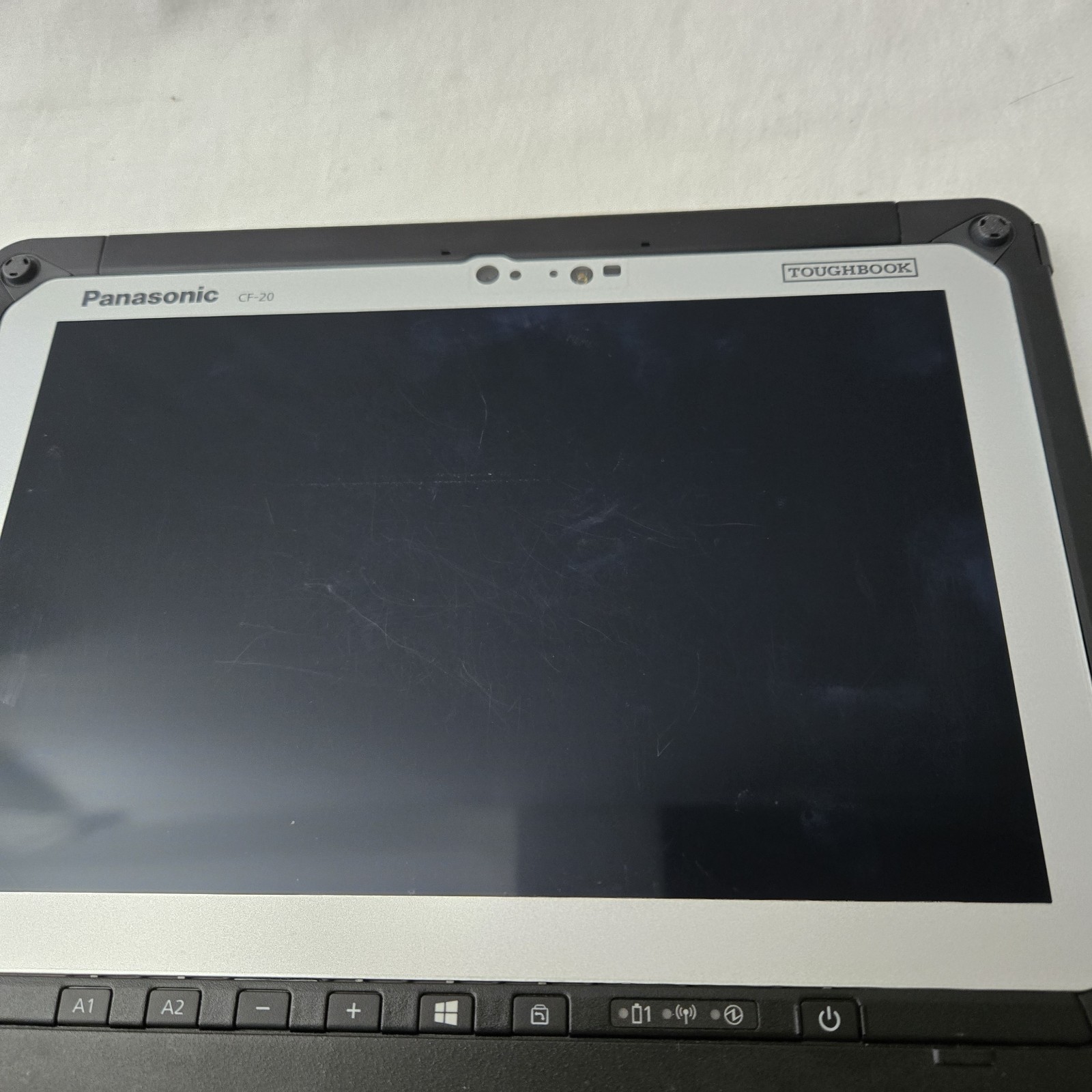 Panasonic Toughbook CF-20 10.1″ i5-7Y57 1.20GHz 256GB SSD 8GB 4G | Grade C