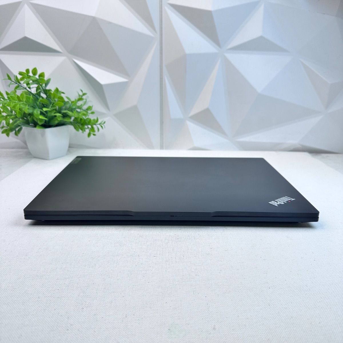 Lenovo ThinkPad E16 Gen 2 16″ Laptop, Intel Ultra 7 155U, 40GB, 512GB *Pls READ*