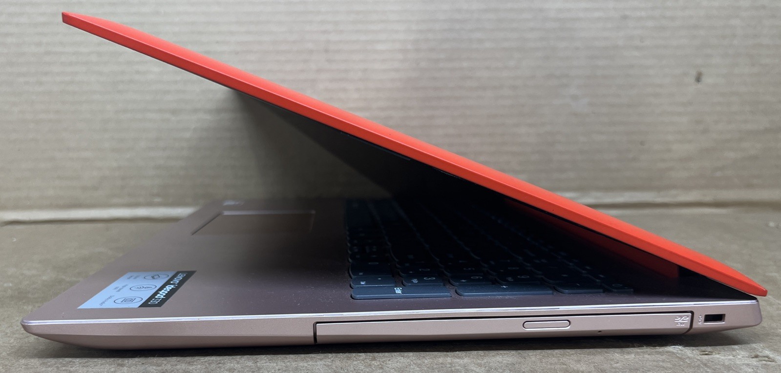 Lenovo Ideapad 330-15AST , AMD A9-9425 @3.1-GHz, 8GB RAM, 256GB SSD, W10P