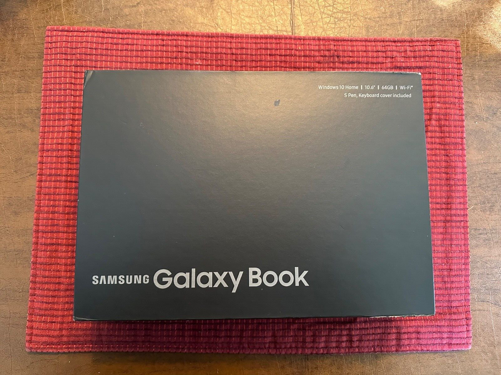 Samsung Galaxy Book 10.6″ Silver with original box – Used – Good