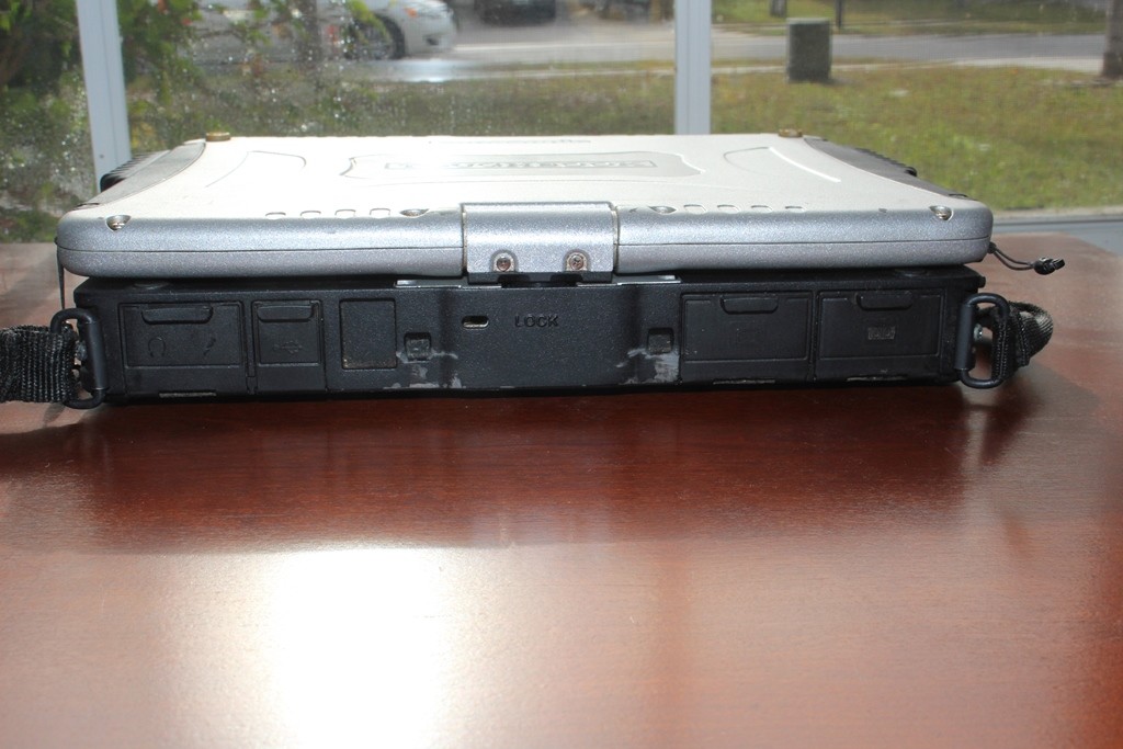 Panasonic Toughbook CF-19 MK4 i5 4GB, TOUCHSCREEN , 128 SSD.WIN 10 PRO 64BIT