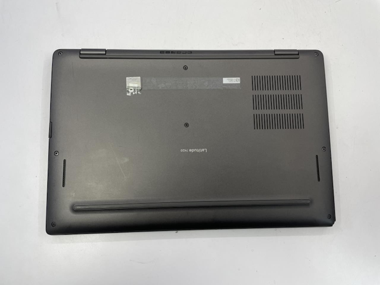 DELL LATITUDE 7420 Laptop w/ Intel Core i5-1135G7 2.40 GHZ + 8 GB |No HD/Battery