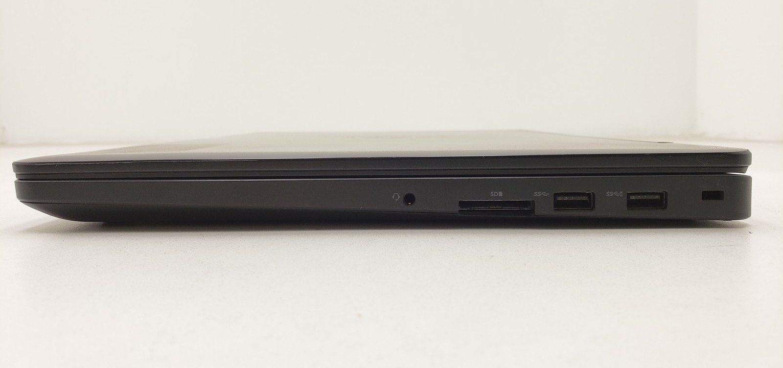 Dell Latitude E5570 i7-6600U 16GB RAM 256GB SSD 15.6″ Touch Laptop Win 11 Pro.