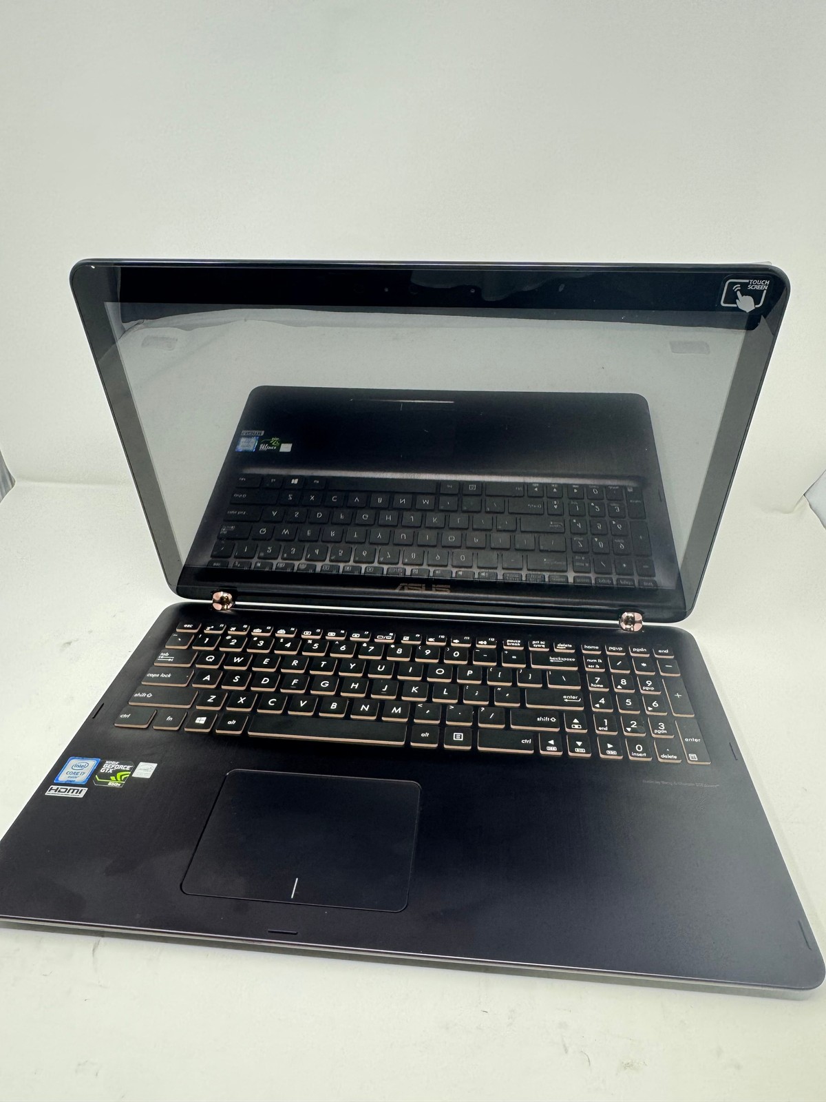 ASUS Q543U i7-6500U 16GB No HD Nvidia GeForce GTX 950M Touchscreen Grade B