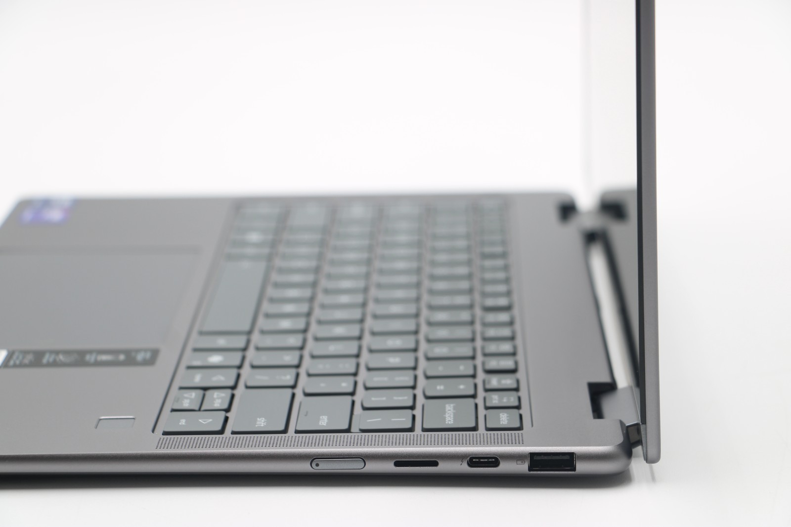 Lenovo Yoga 7 2-in-1 14ILL10 *2.1GHz Ultra 5 226V/16GB RAM/1TB SSD* 6Mt Warranty