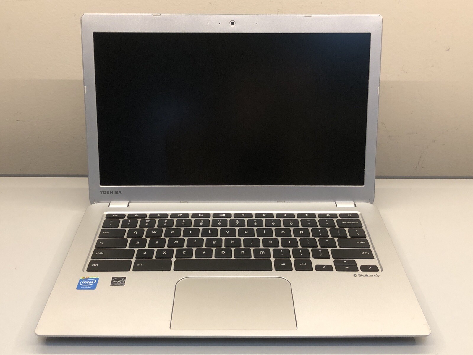 Toshiba CB35 Chromebook 2 13.3″ Intel N2840 2.16GHz 2GB RAM 16GB SSD ChromeOS