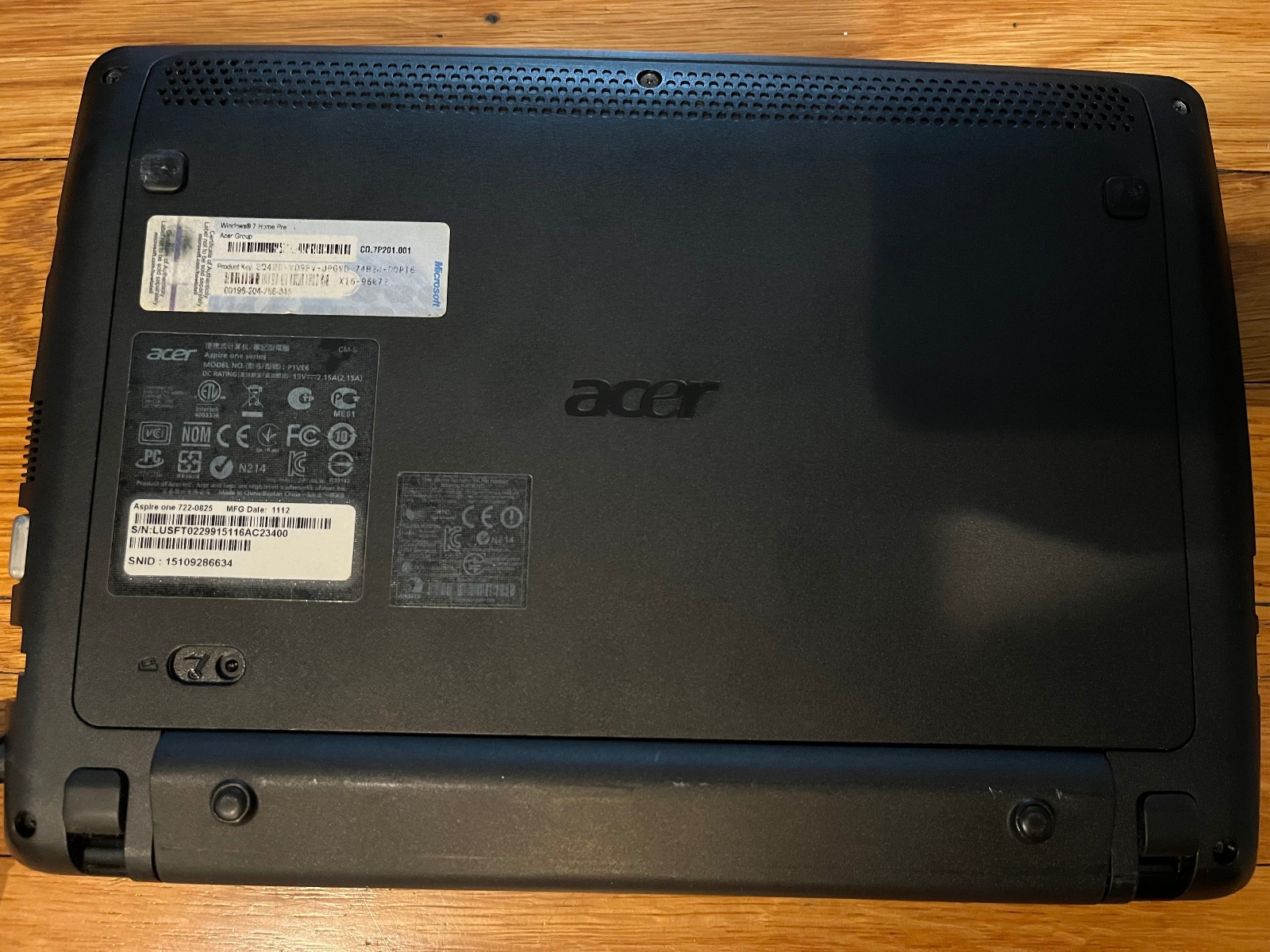 Acer Aspire One 722 AMD C60 CPU 4GB DDR3 RAM 320GB HDD antiX Linux