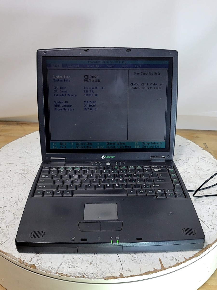 GATEWAY SOLO 5300 MOBILE Laptop Intel PENTIUM III – M 128MB SEE NOTES