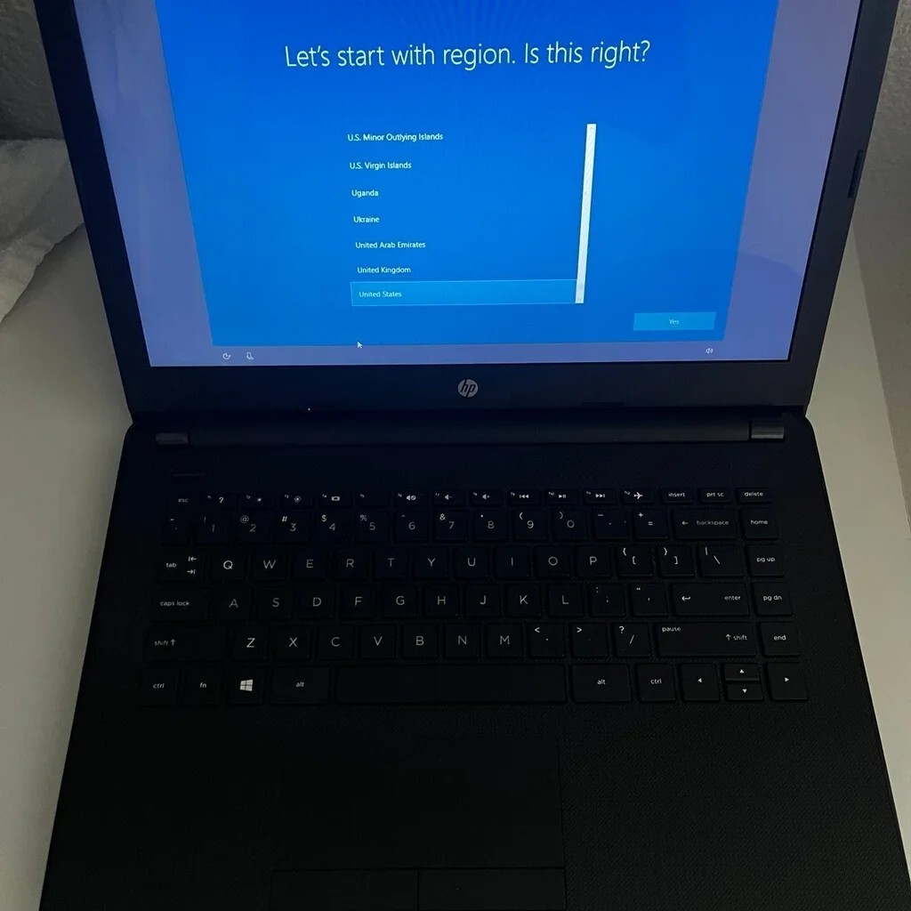Hp Notebook 14 Laptop E2-9000e RADEON R2 Processor